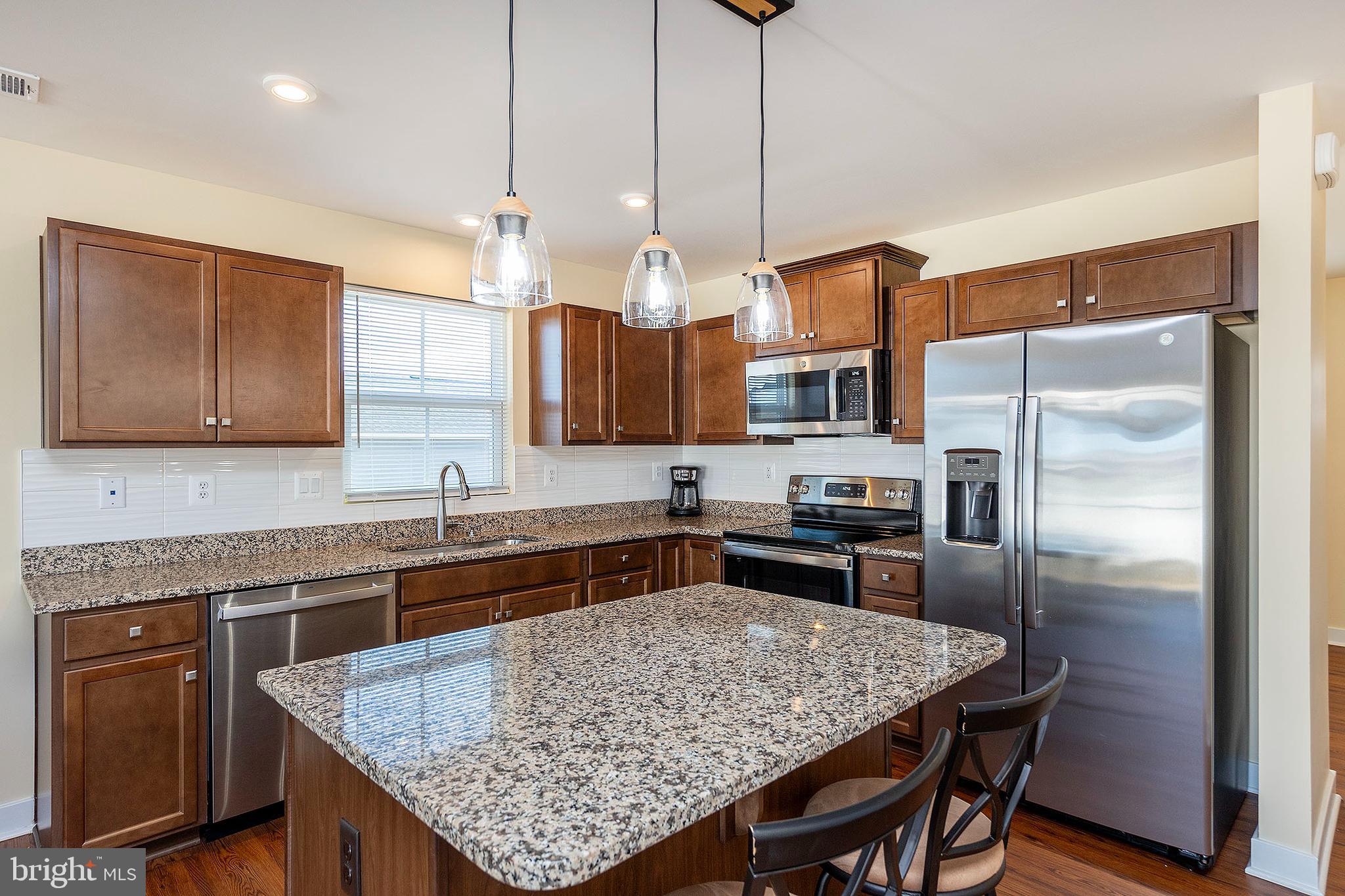 CARDINAL POINTE - Residential