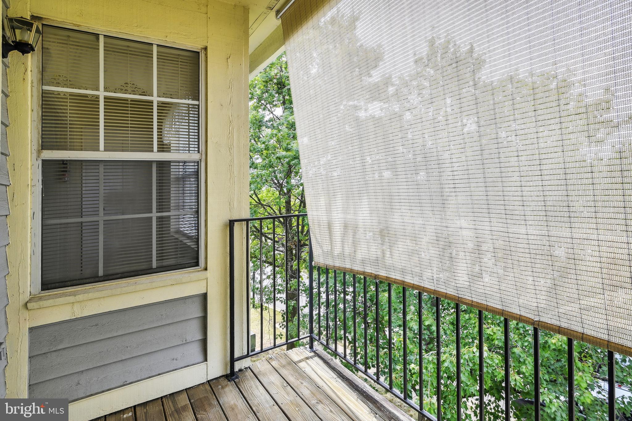 CROMWELL FOUNTAIN - Residential