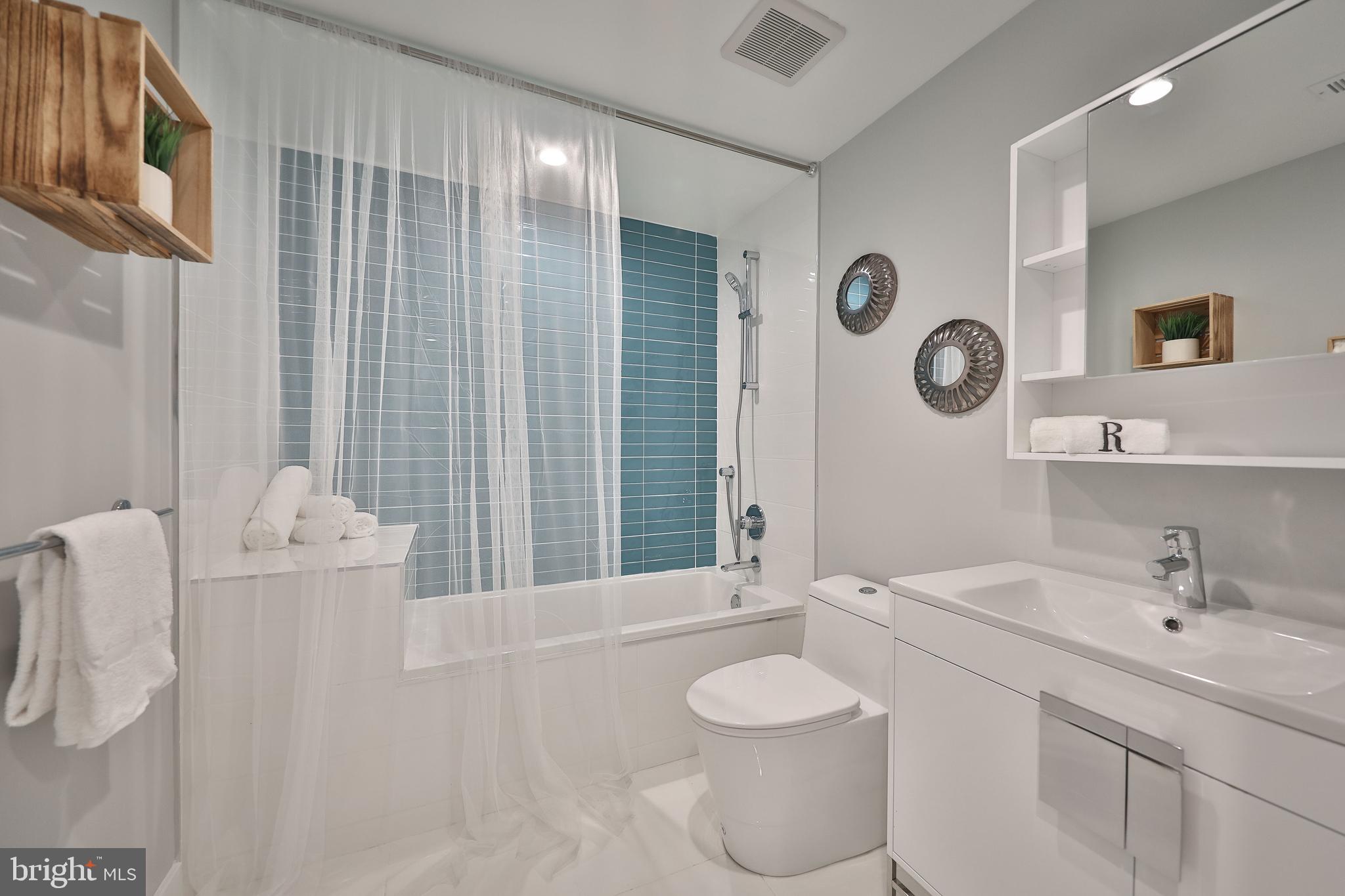 FRANCISVILLE - Commercial Sale