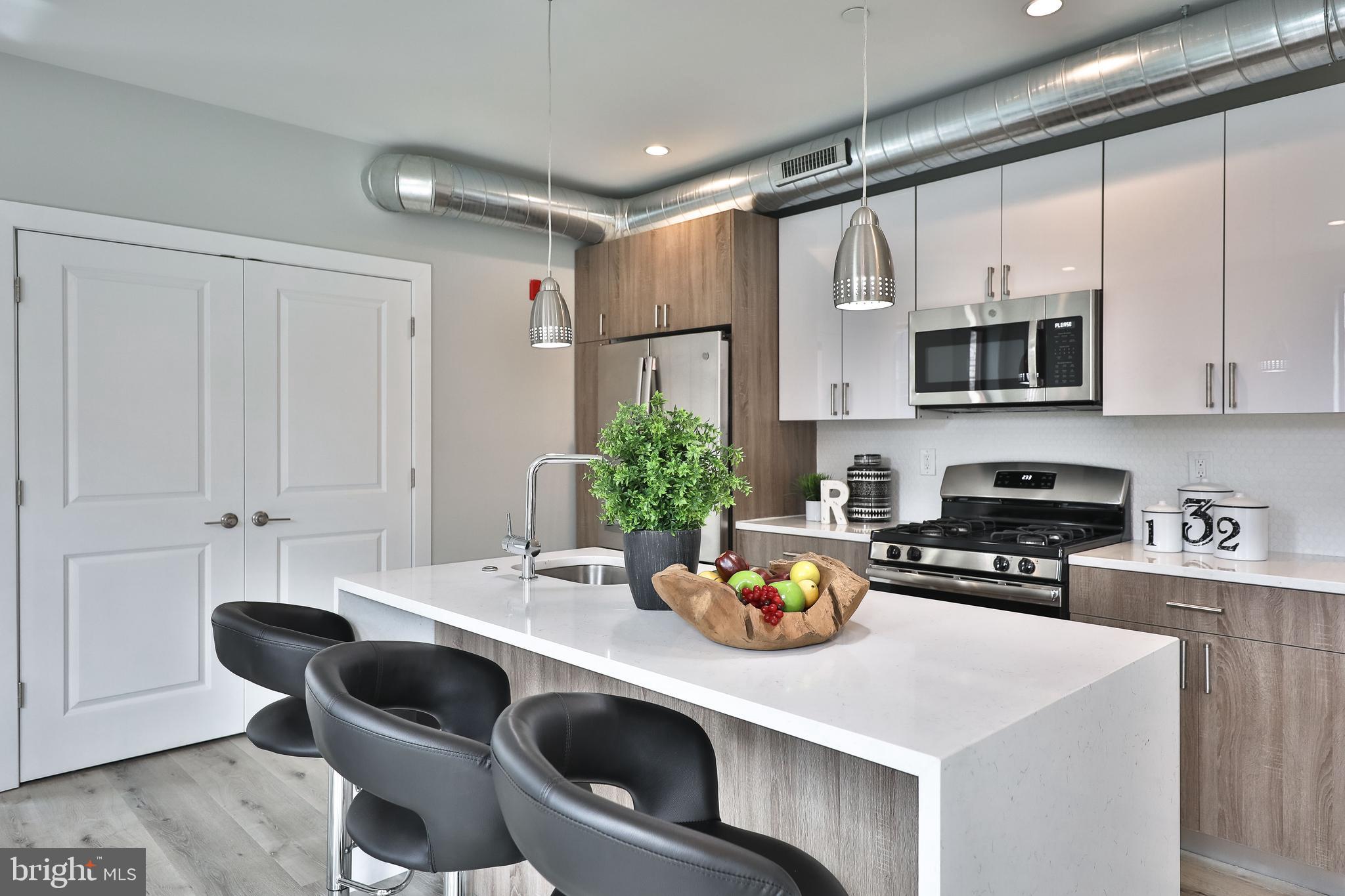 FRANCISVILLE - Commercial Sale