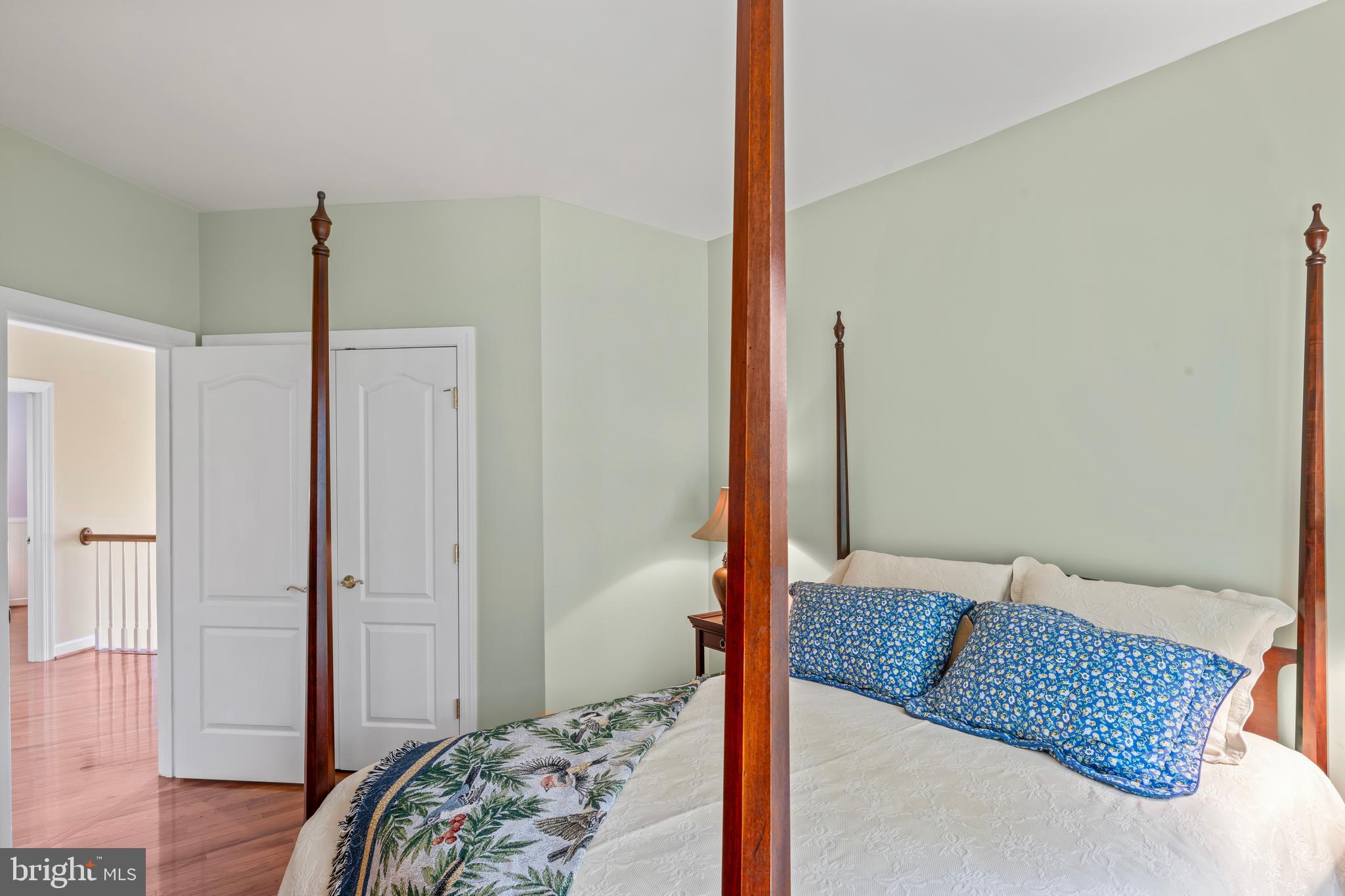 LOWES ISLAND/CASCADES - Residential