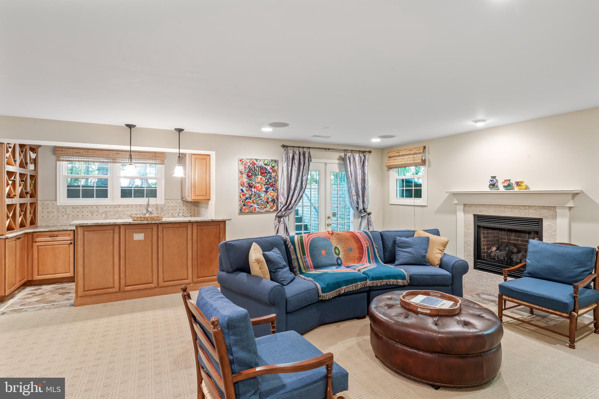 LOWES ISLAND/CASCADES - Residential