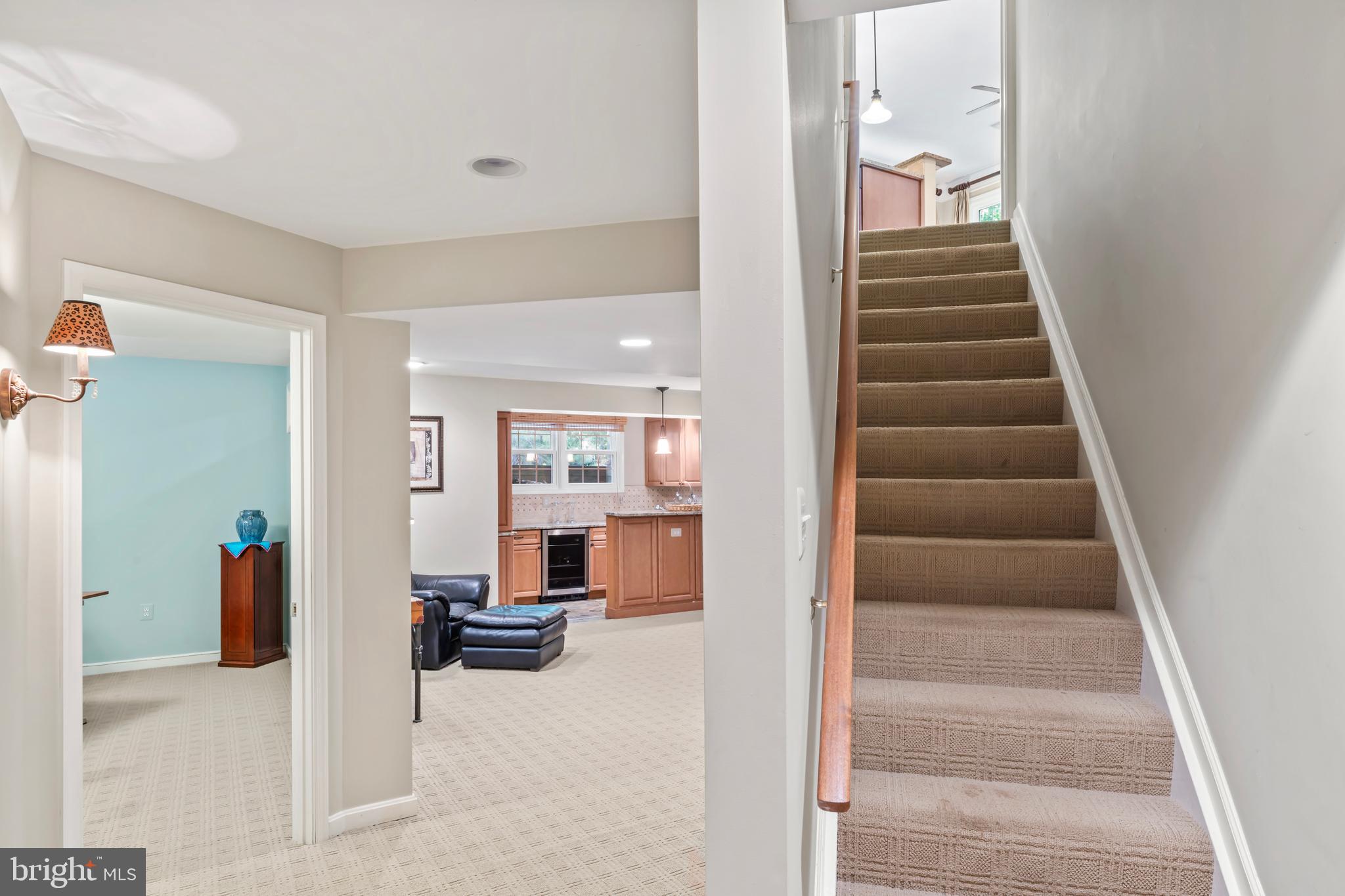 LOWES ISLAND/CASCADES - Residential