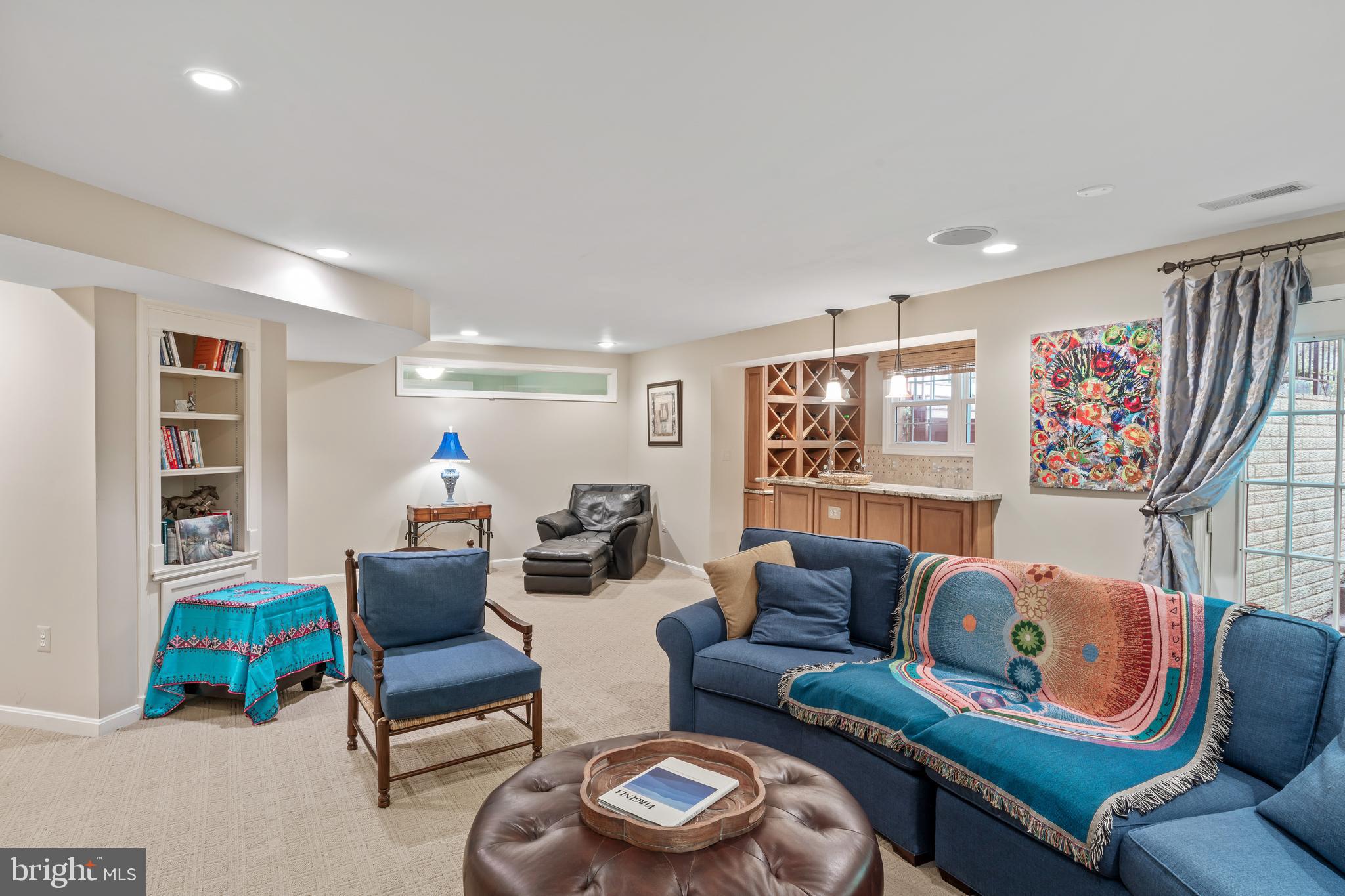 LOWES ISLAND/CASCADES - Residential