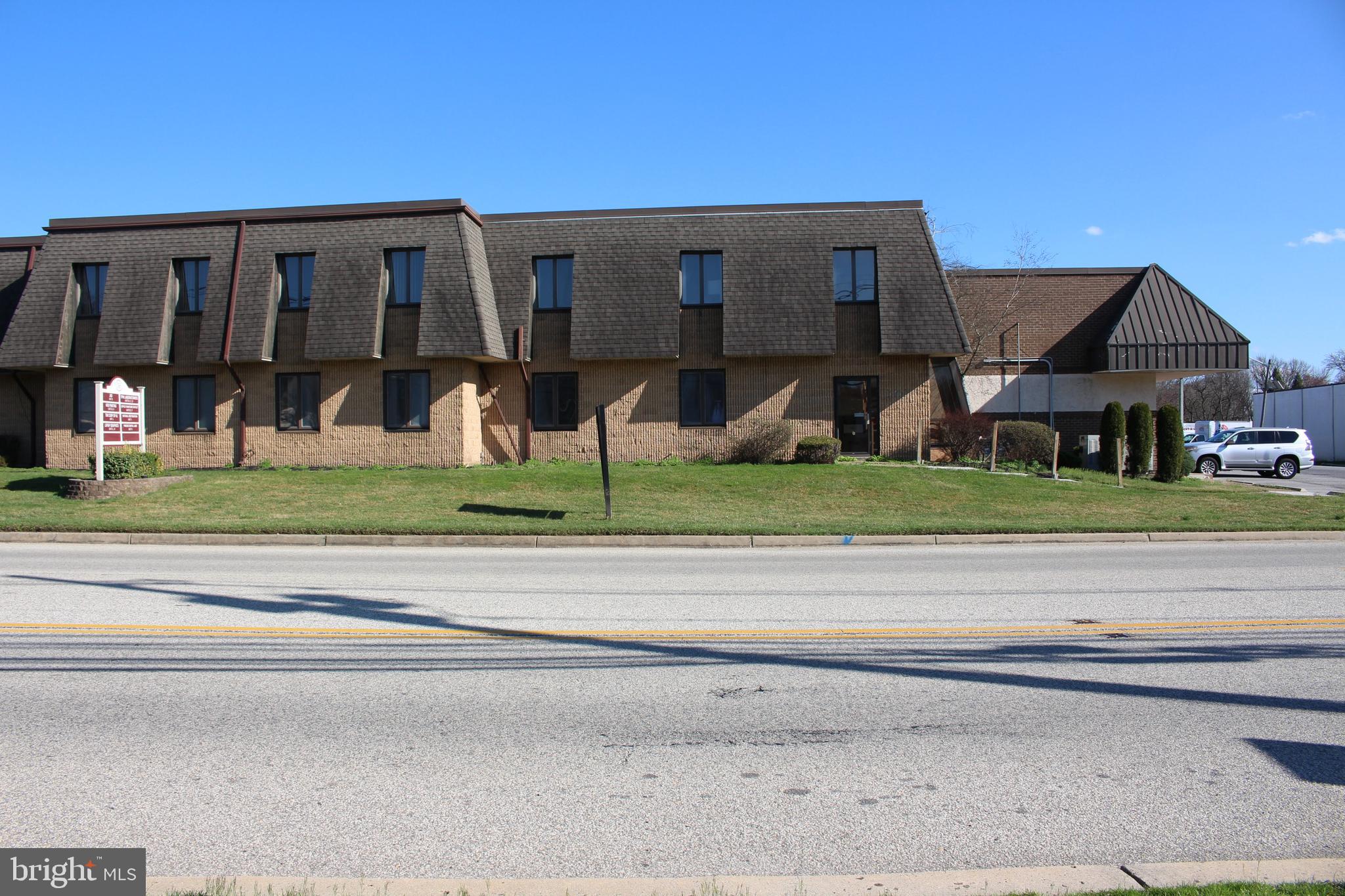 1165 MARLKRESS ROAD -B