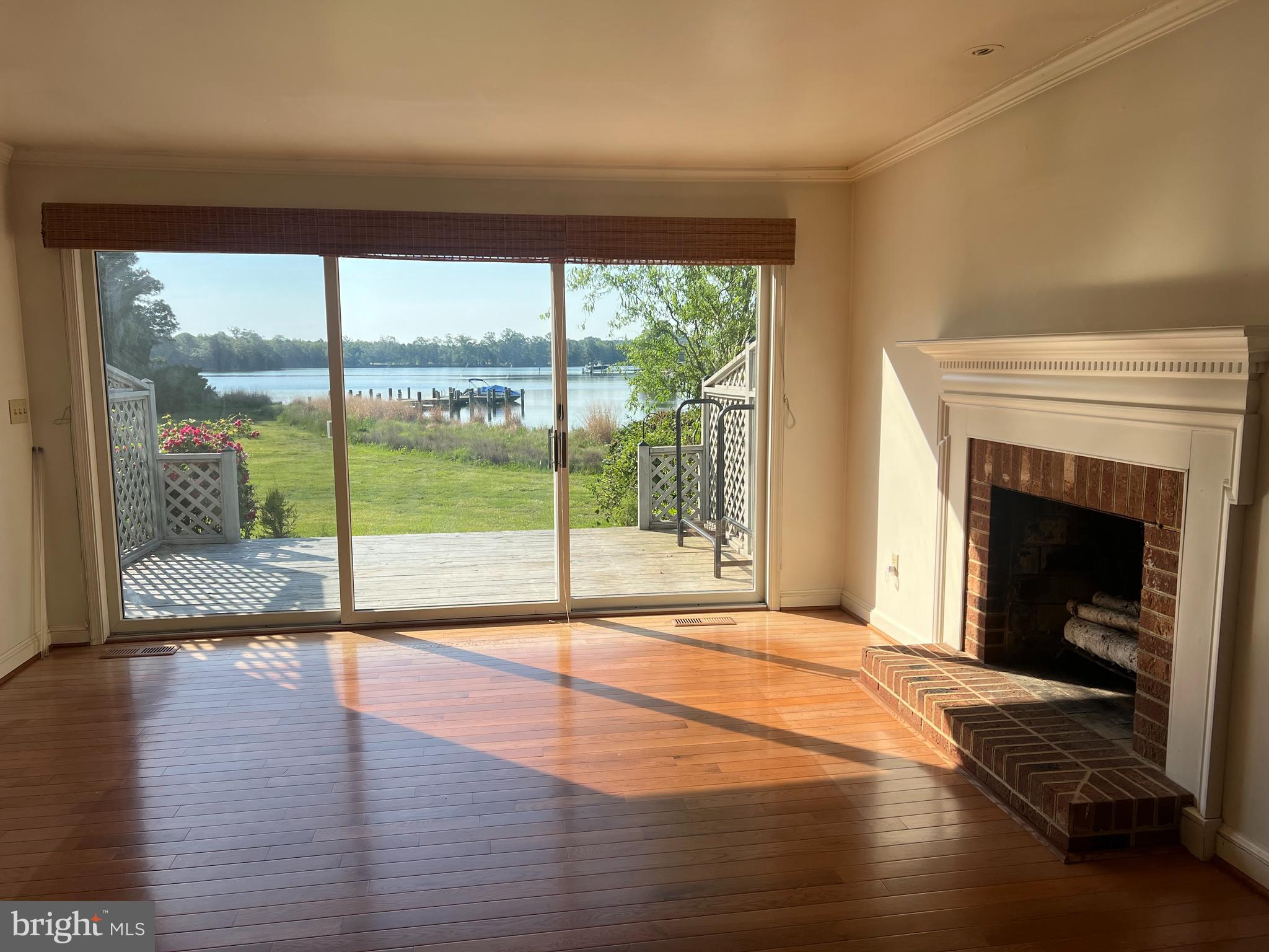 COVE VIEW - Residential
