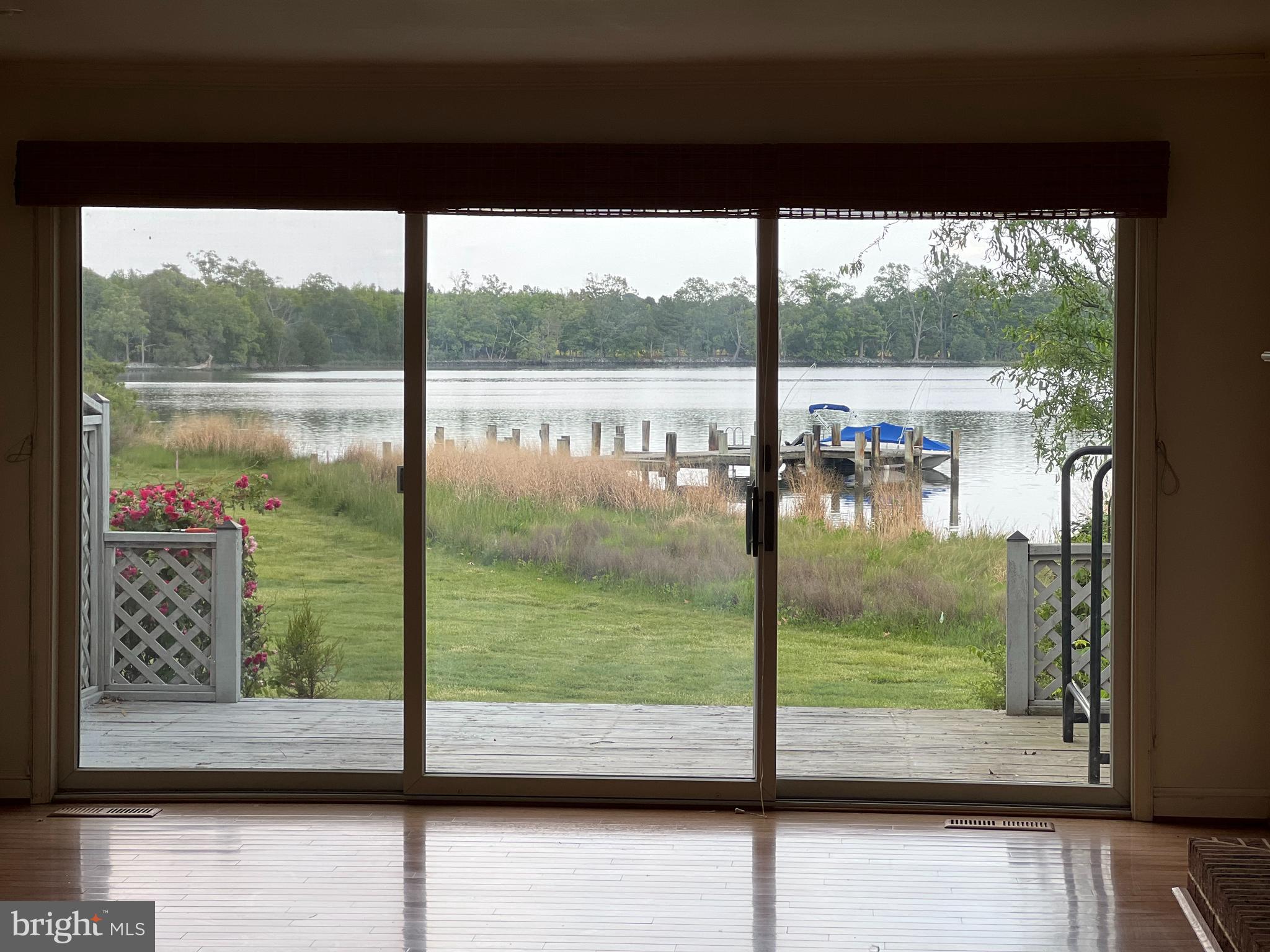 COVE VIEW - Residential