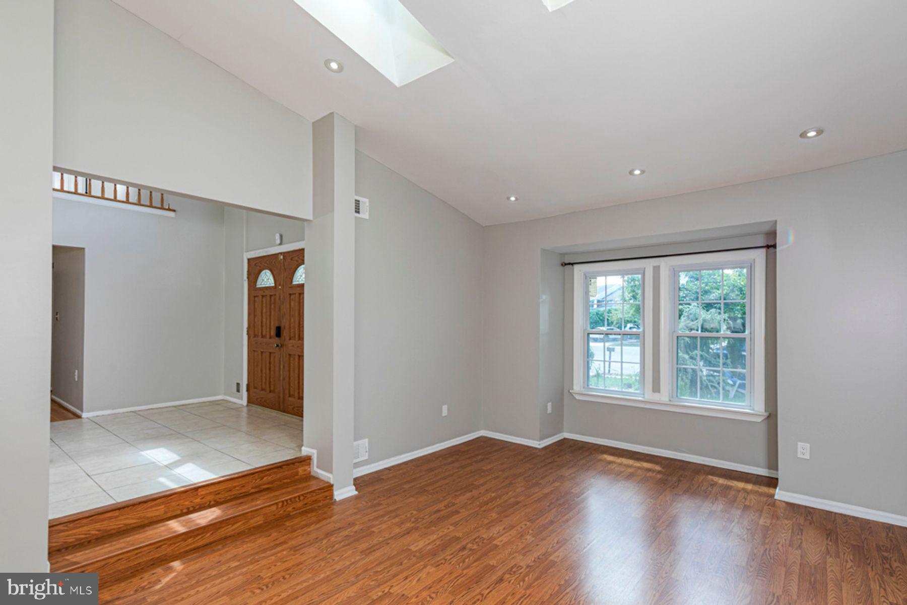 9 CHIPWOOD LANE