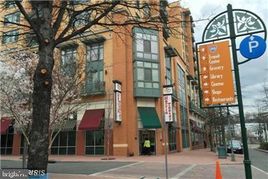 WEST VILLAGE OF SHIRLINGTON - Residential Lease