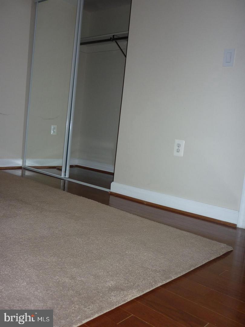 WEST VILLAGE OF SHIRLINGTON - Residential Lease