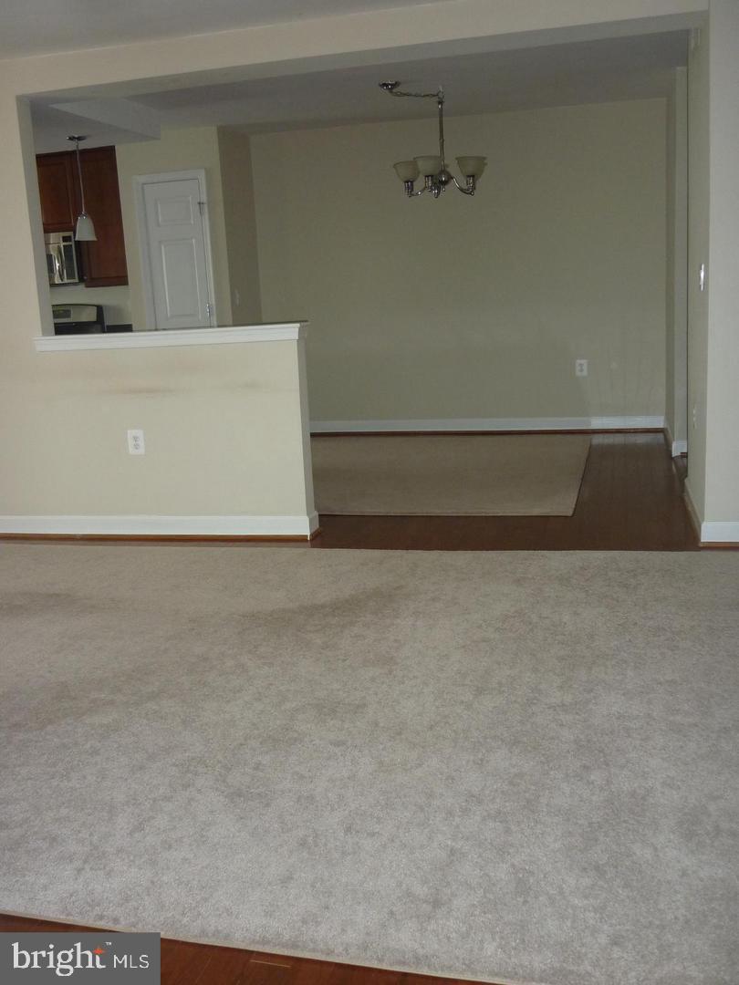 WEST VILLAGE OF SHIRLINGTON - Residential Lease