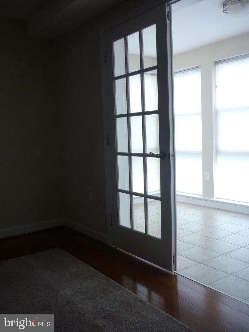 WEST VILLAGE OF SHIRLINGTON - Residential Lease