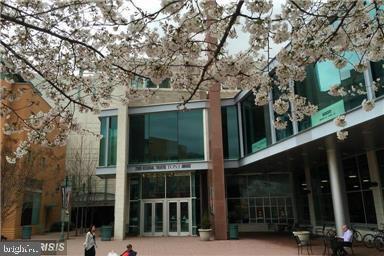 WEST VILLAGE OF SHIRLINGTON - Residential Lease