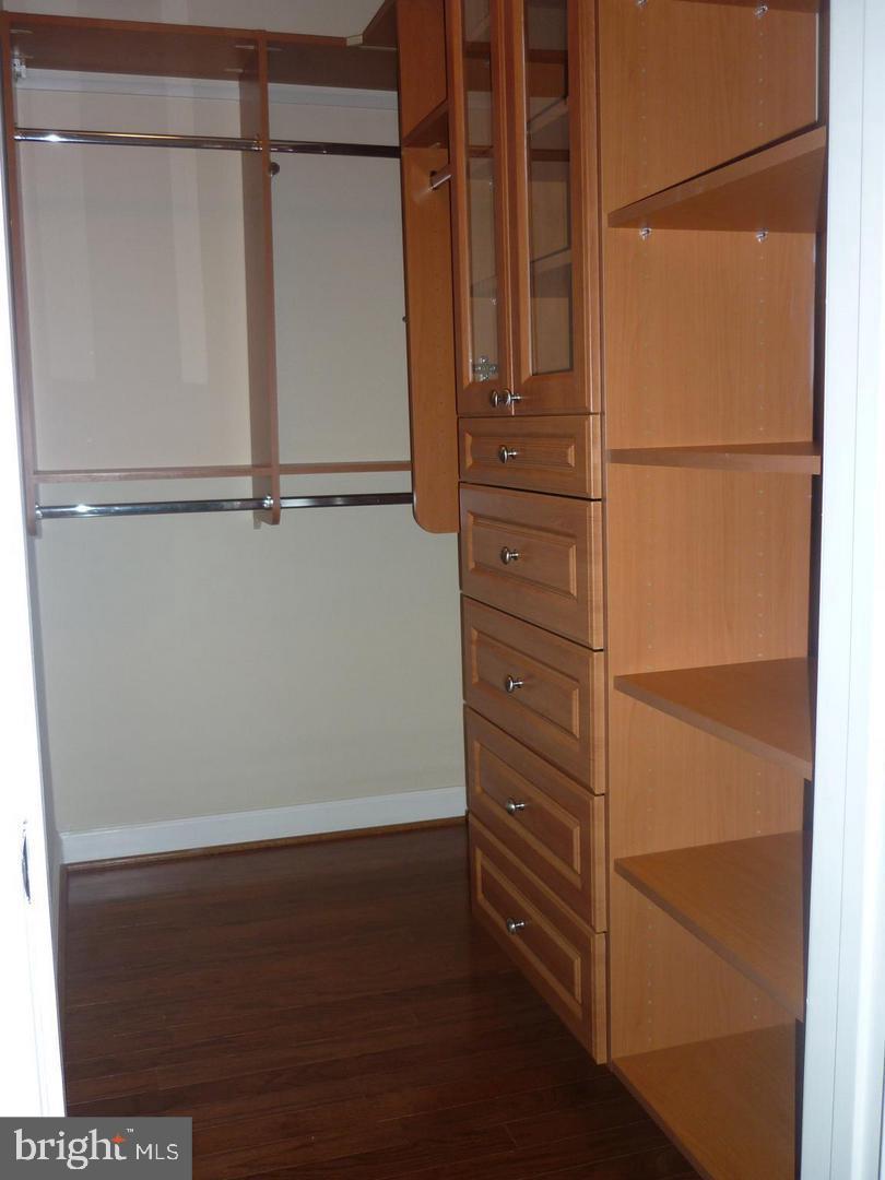 WEST VILLAGE OF SHIRLINGTON - Residential Lease