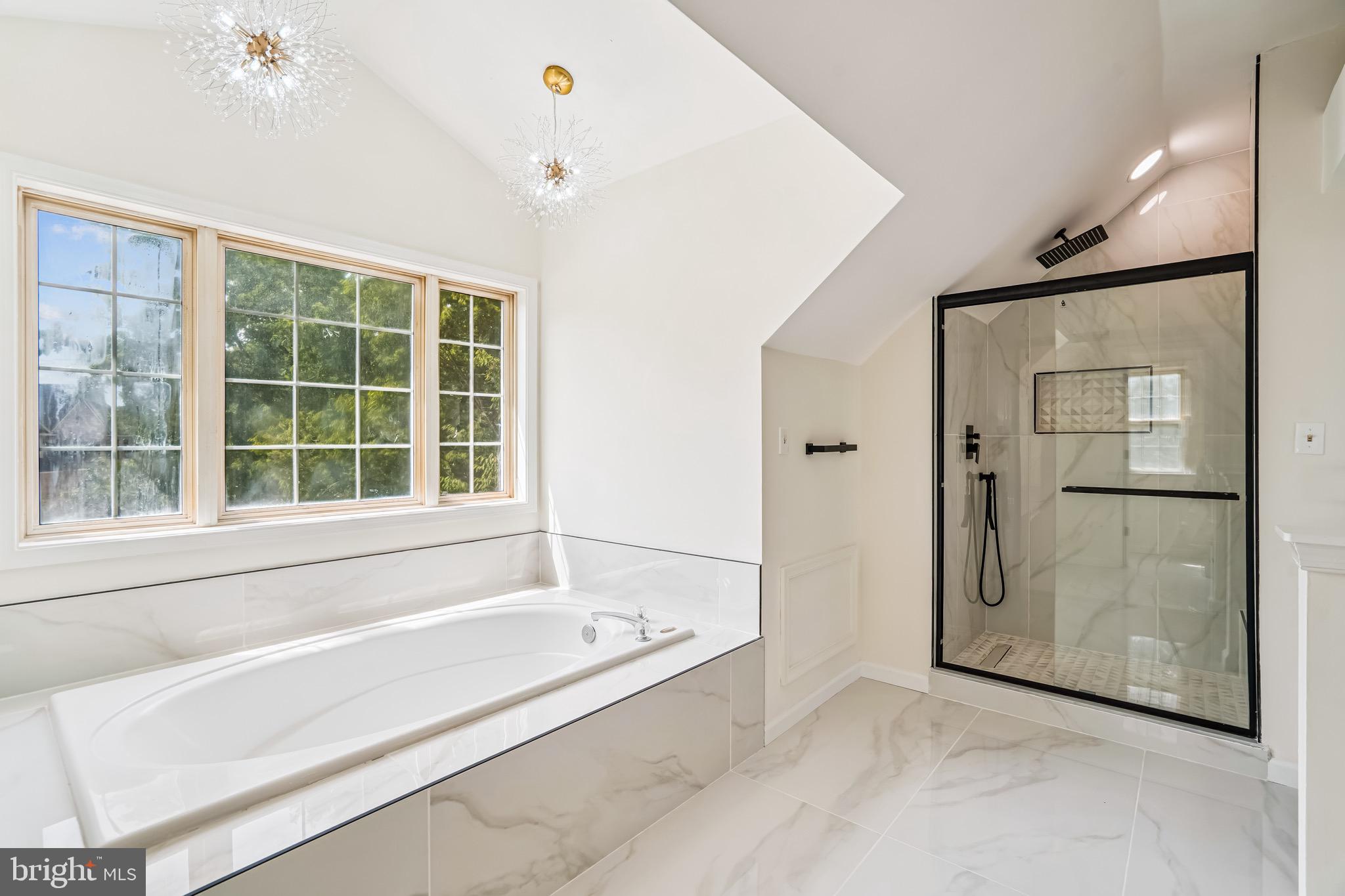 GLENN ESTATES - Residential