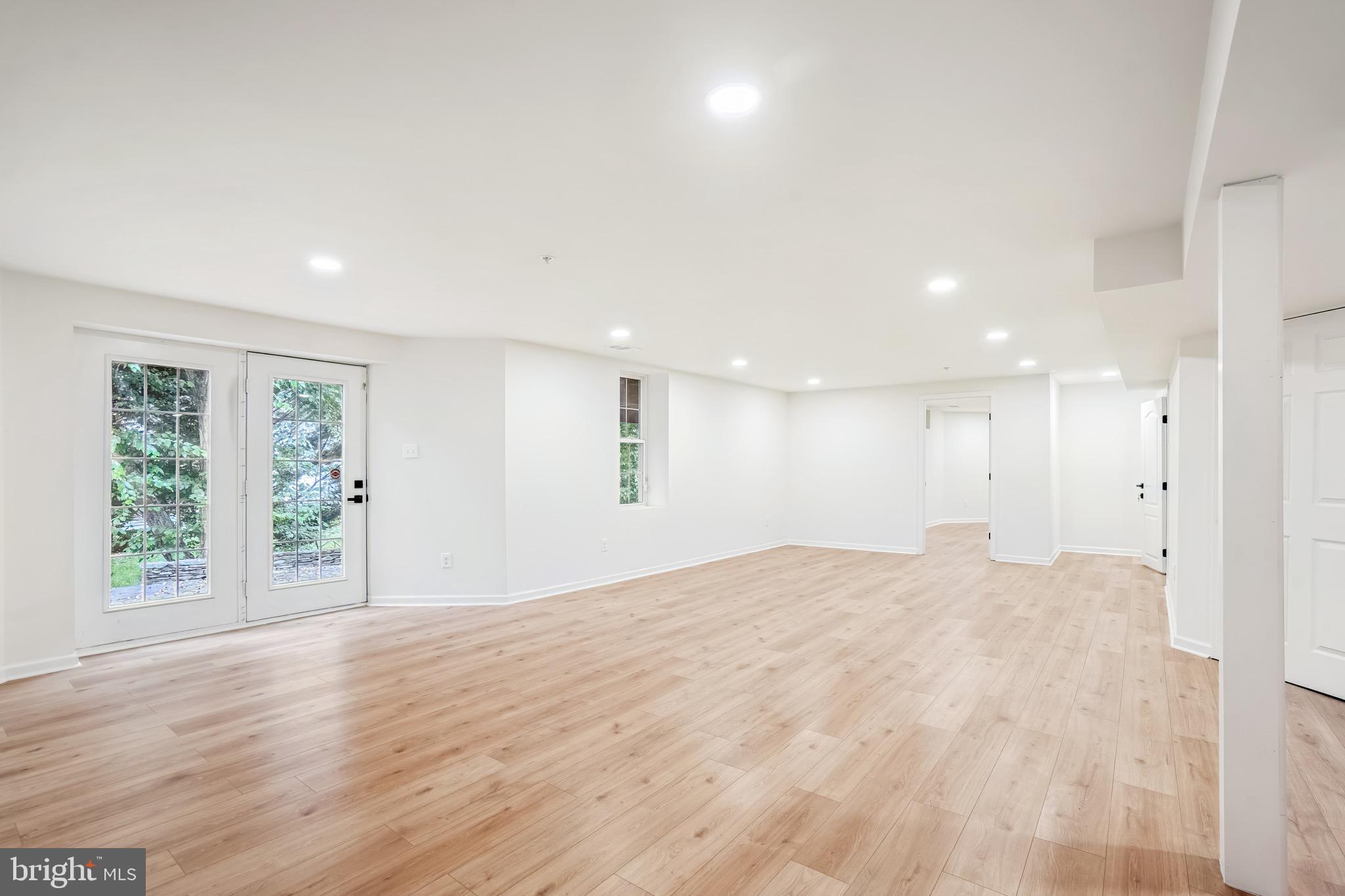 GLENN ESTATES - Residential