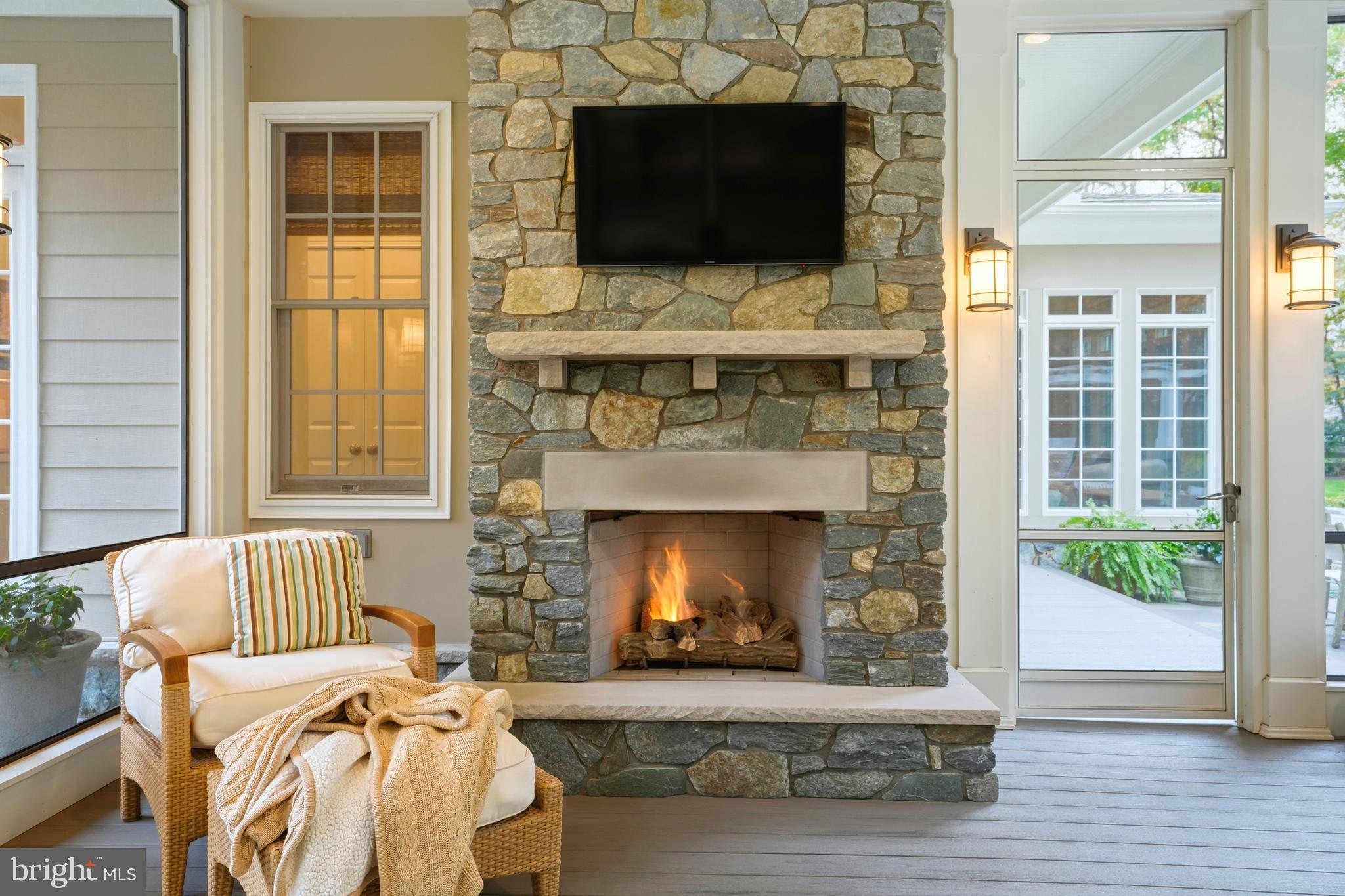 FOX RUN - Residential