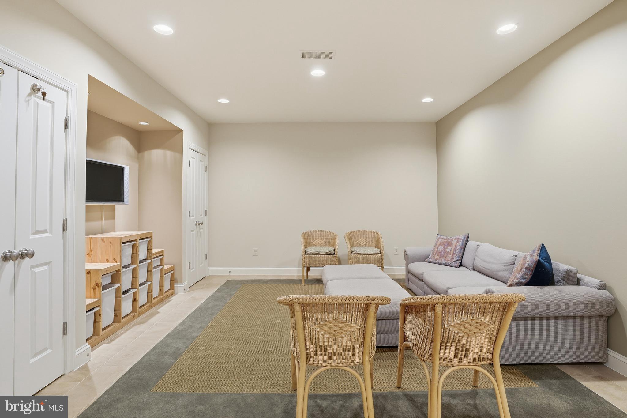 FOX RUN - Residential