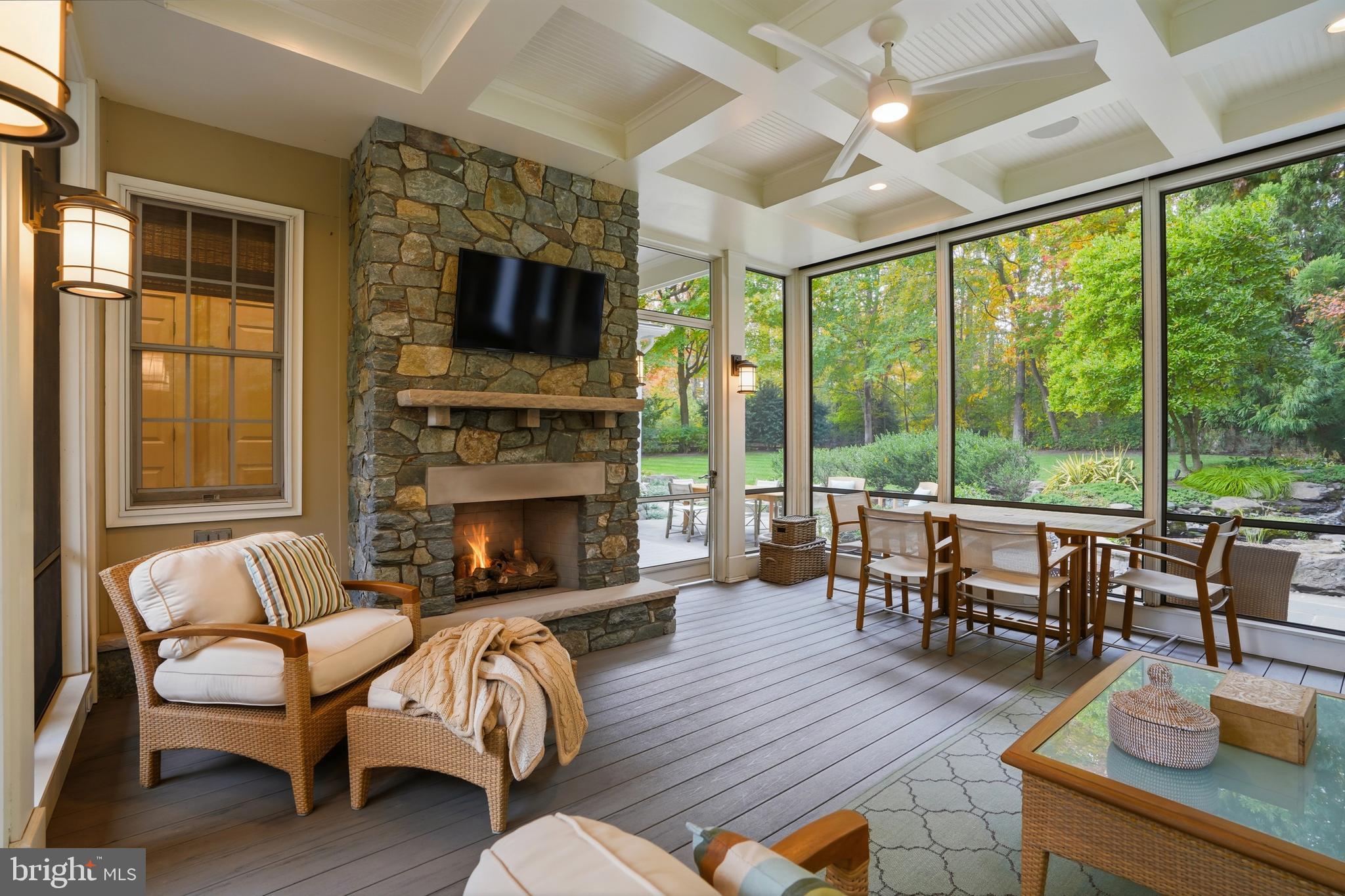 FOX RUN - Residential