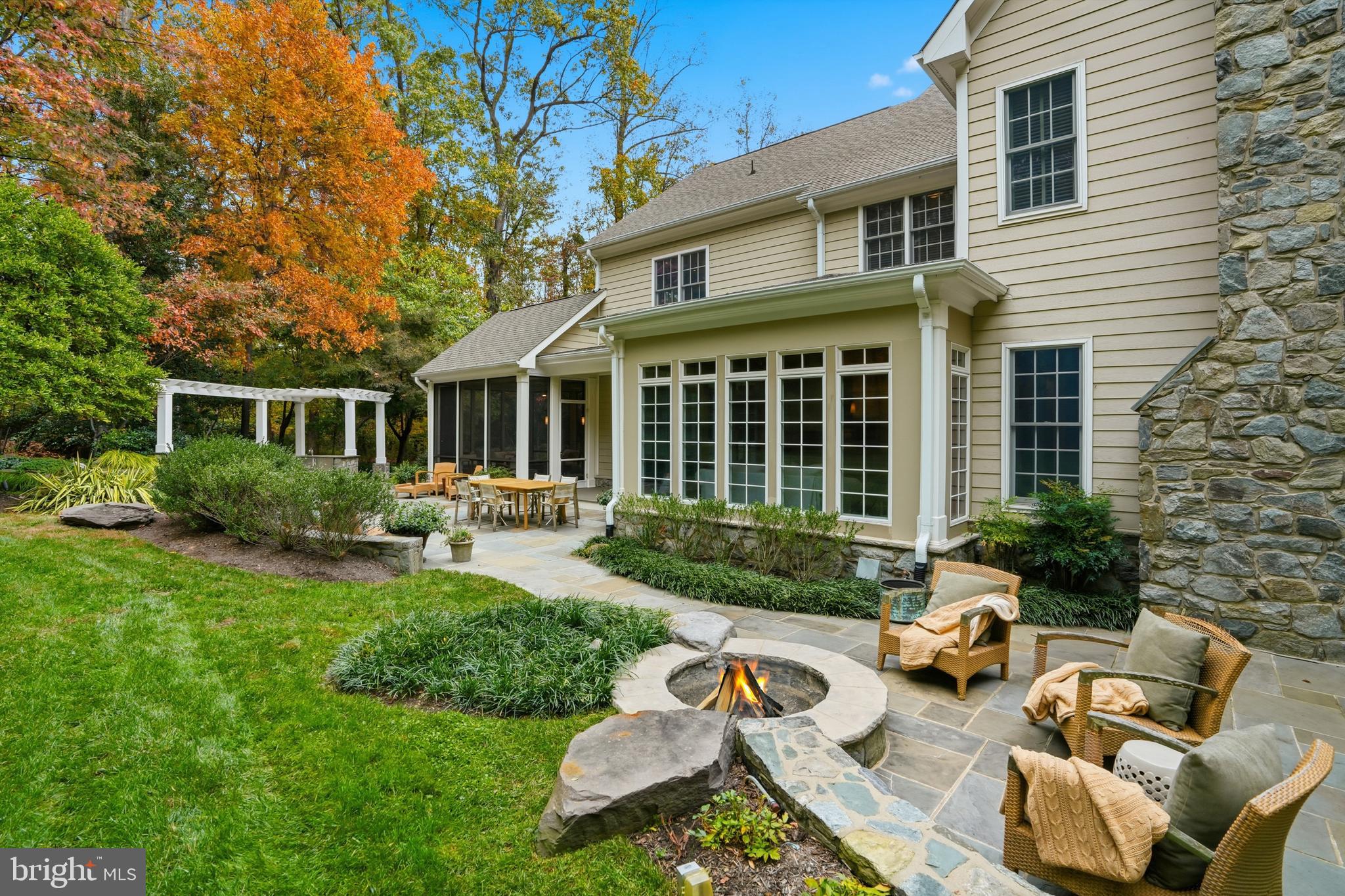 FOX RUN - Residential