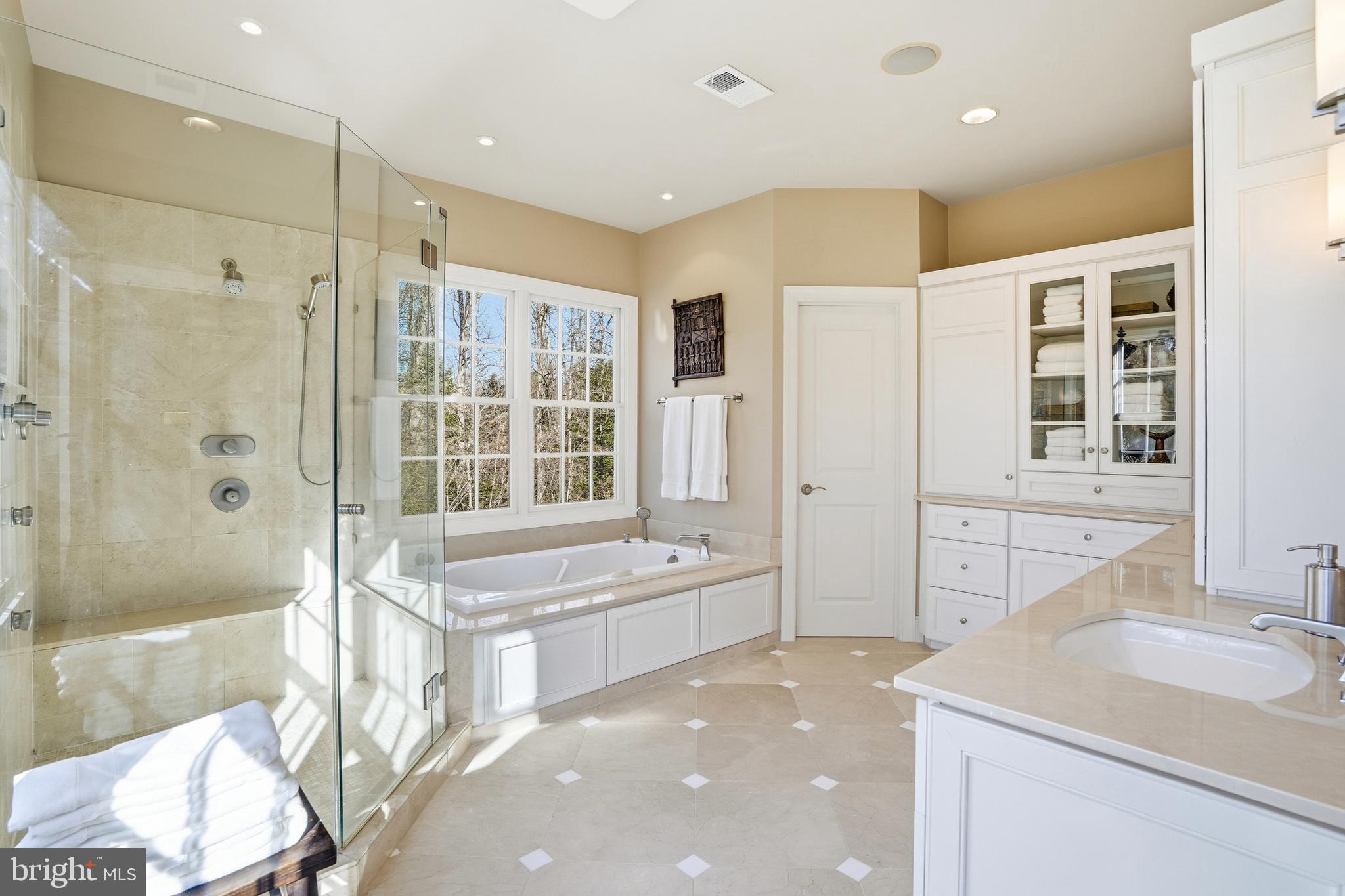 FOX RUN - Residential