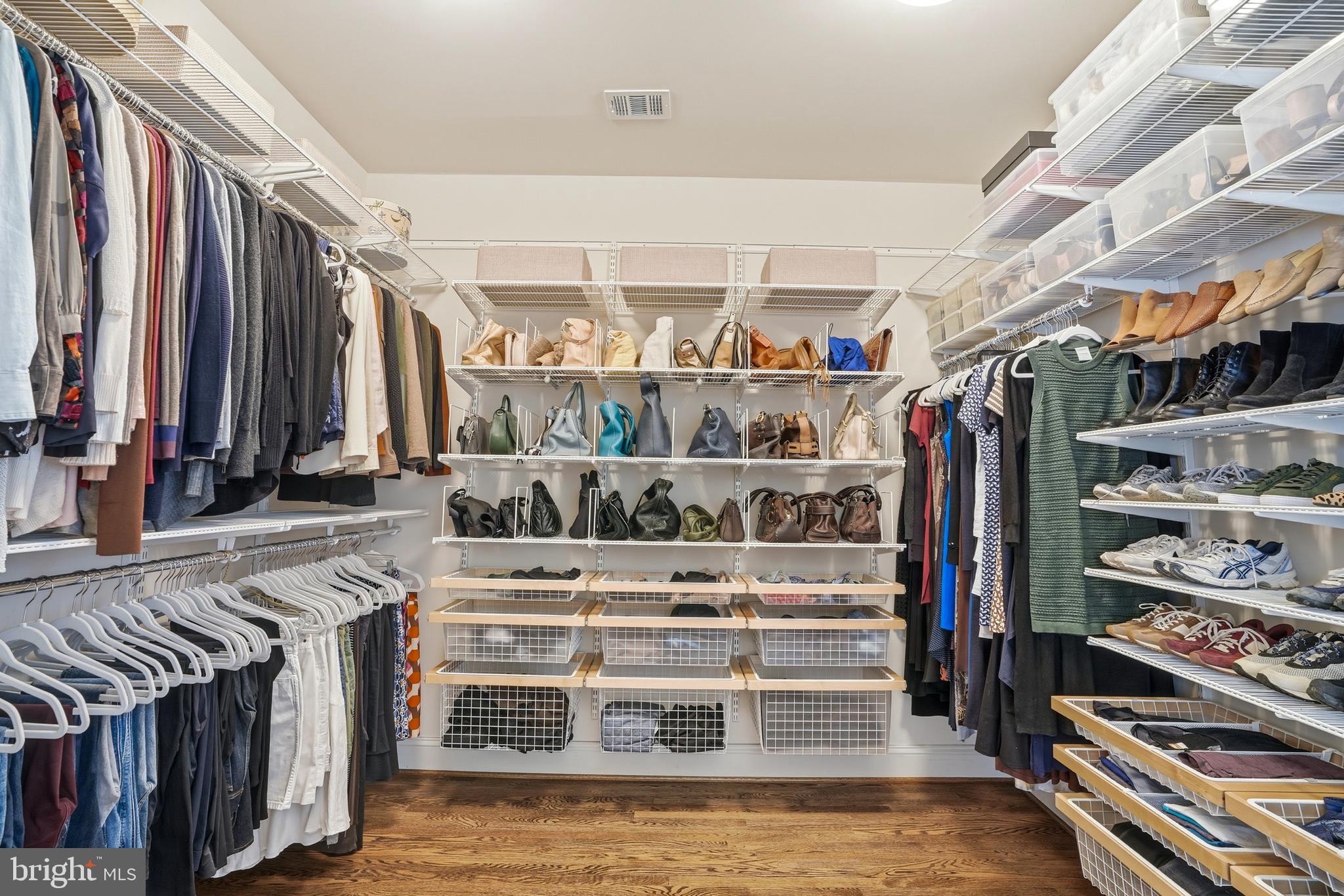 FOX RUN - Residential