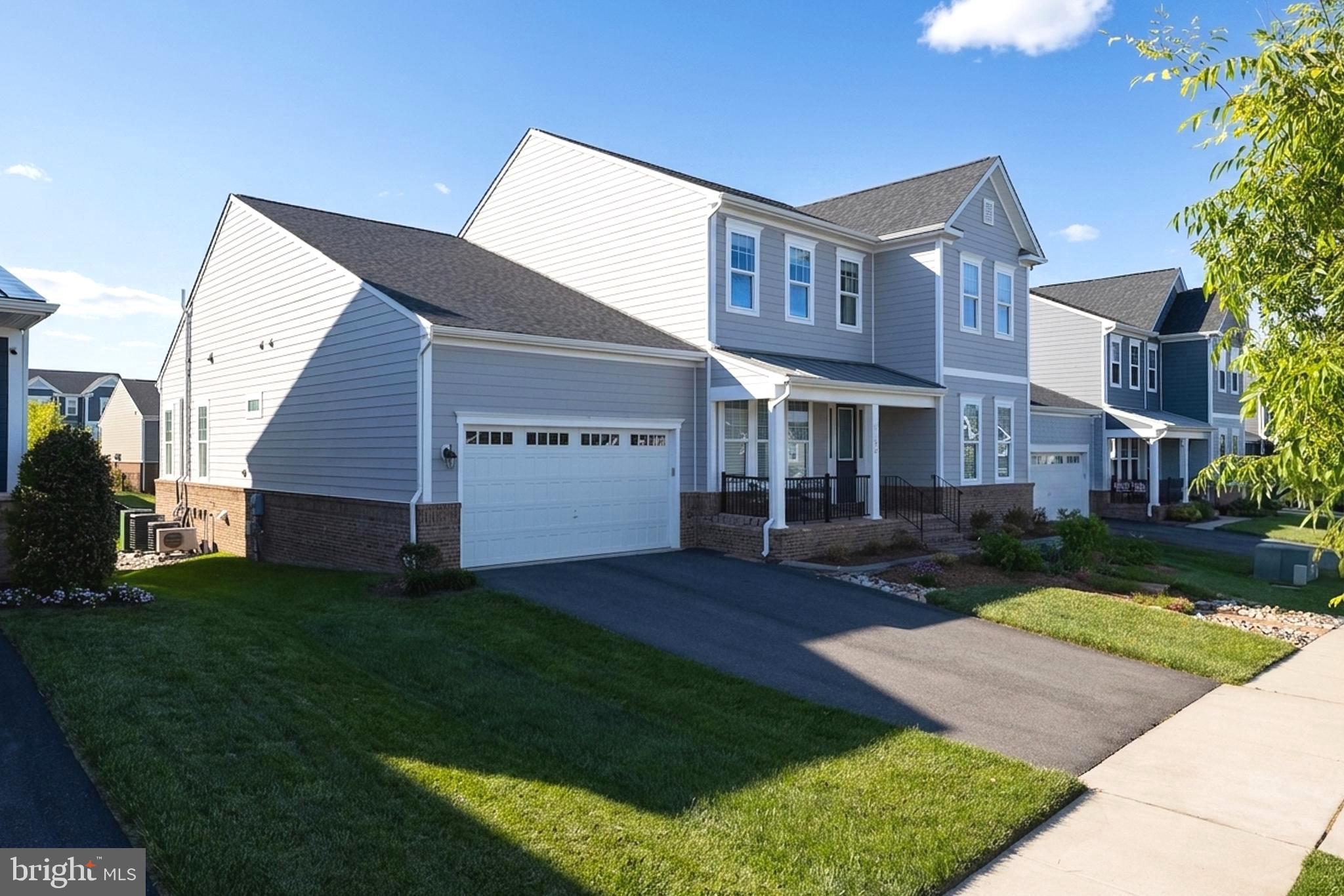 MEADOW BROOK FARM - Residential