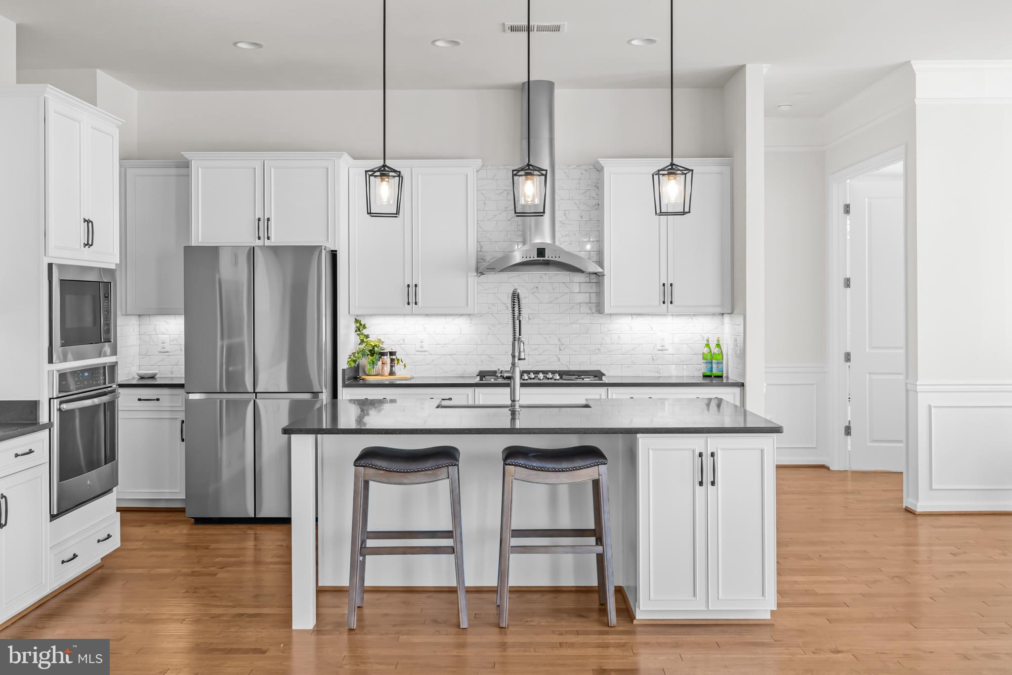 MEADOW BROOK FARM - Residential
