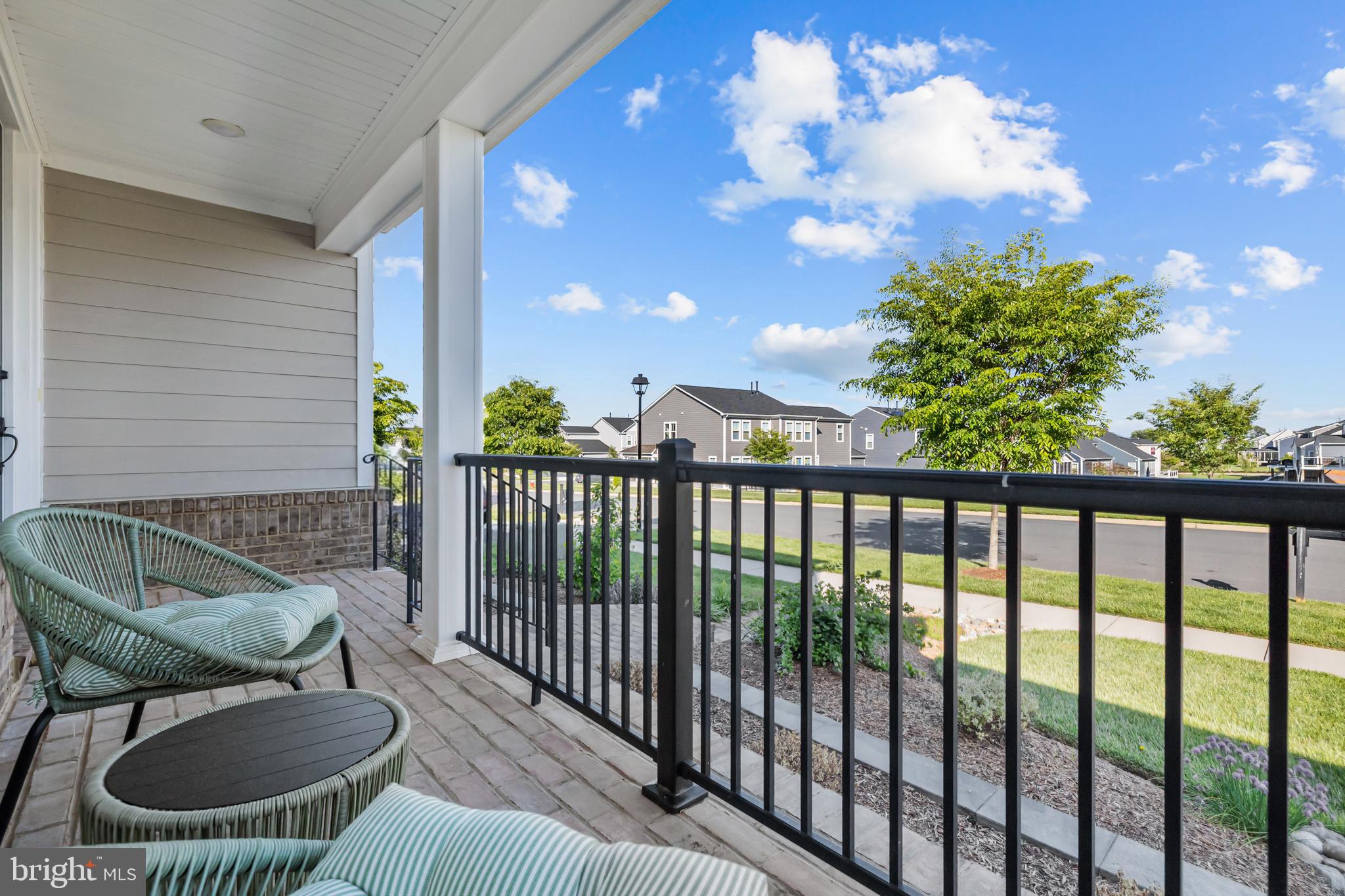 MEADOW BROOK FARM - Residential