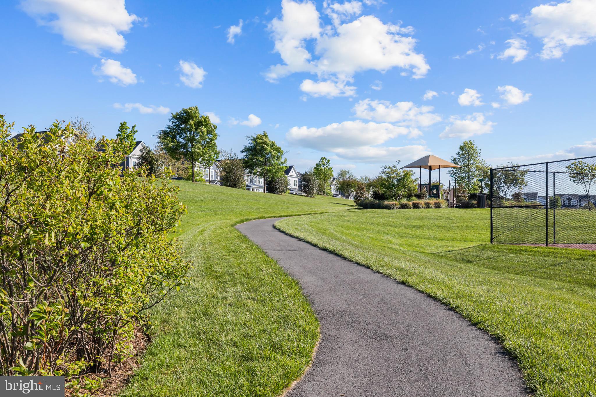 MEADOW BROOK FARM - Residential