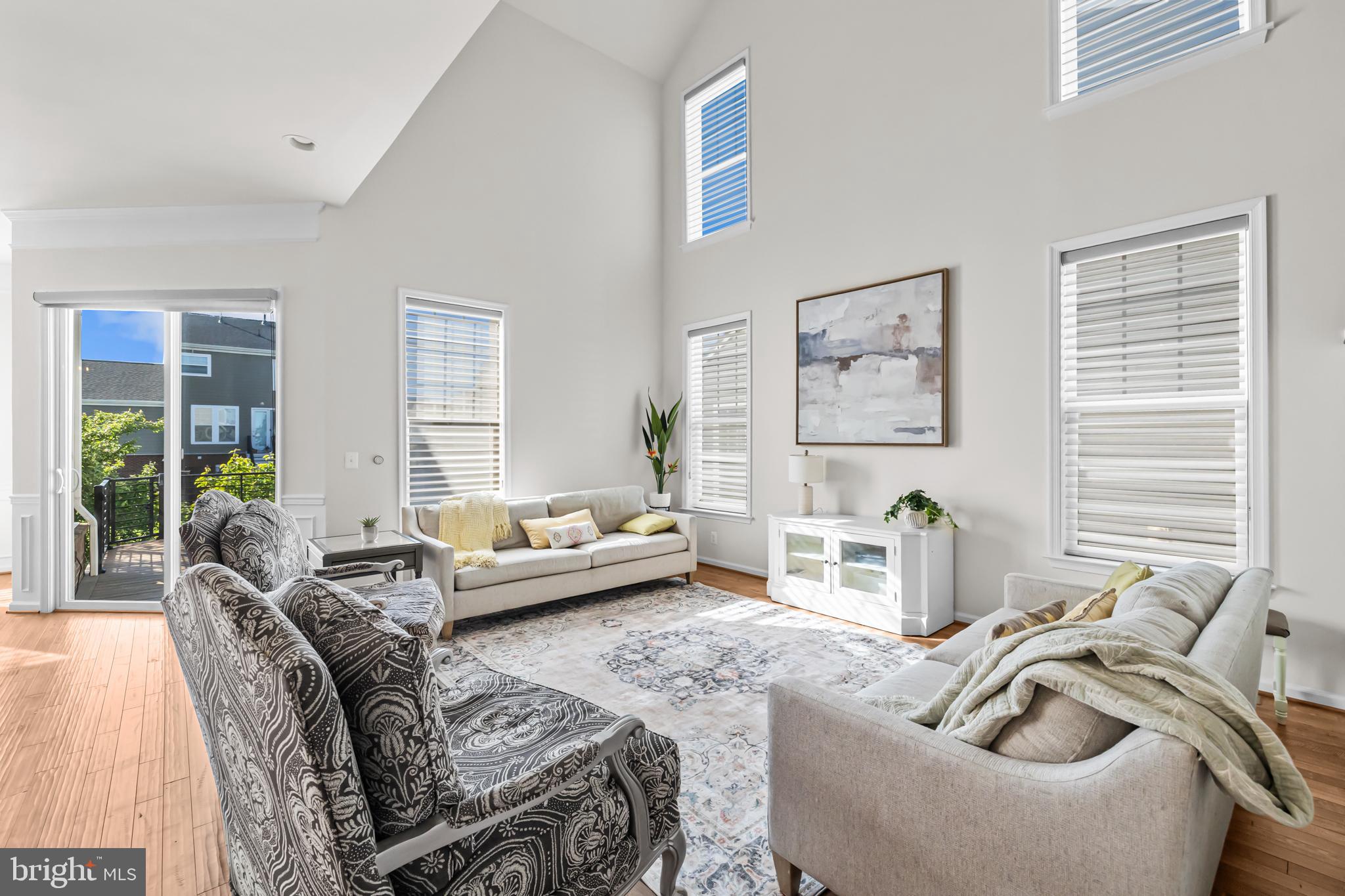 MEADOW BROOK FARM - Residential