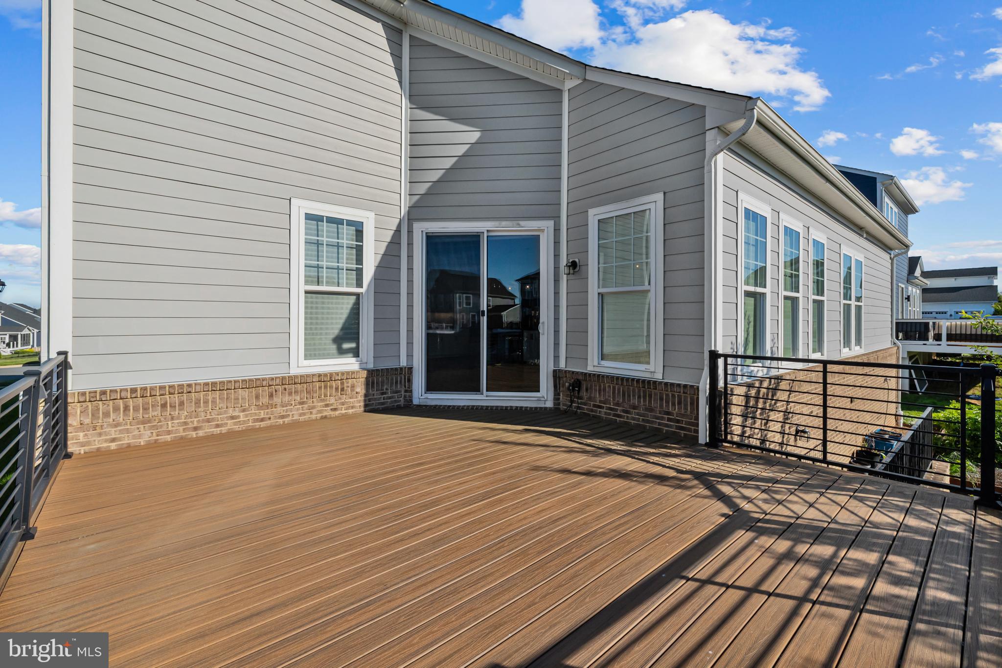 MEADOW BROOK FARM - Residential