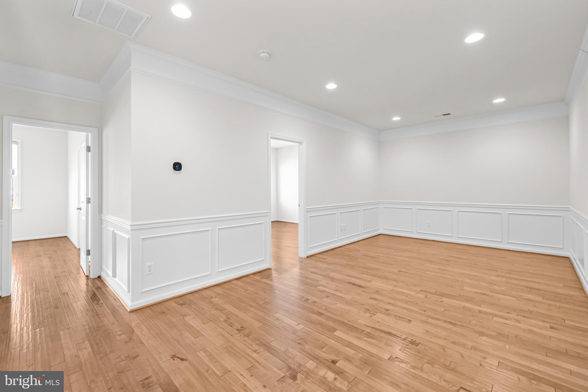 MEADOW BROOK FARM - Residential