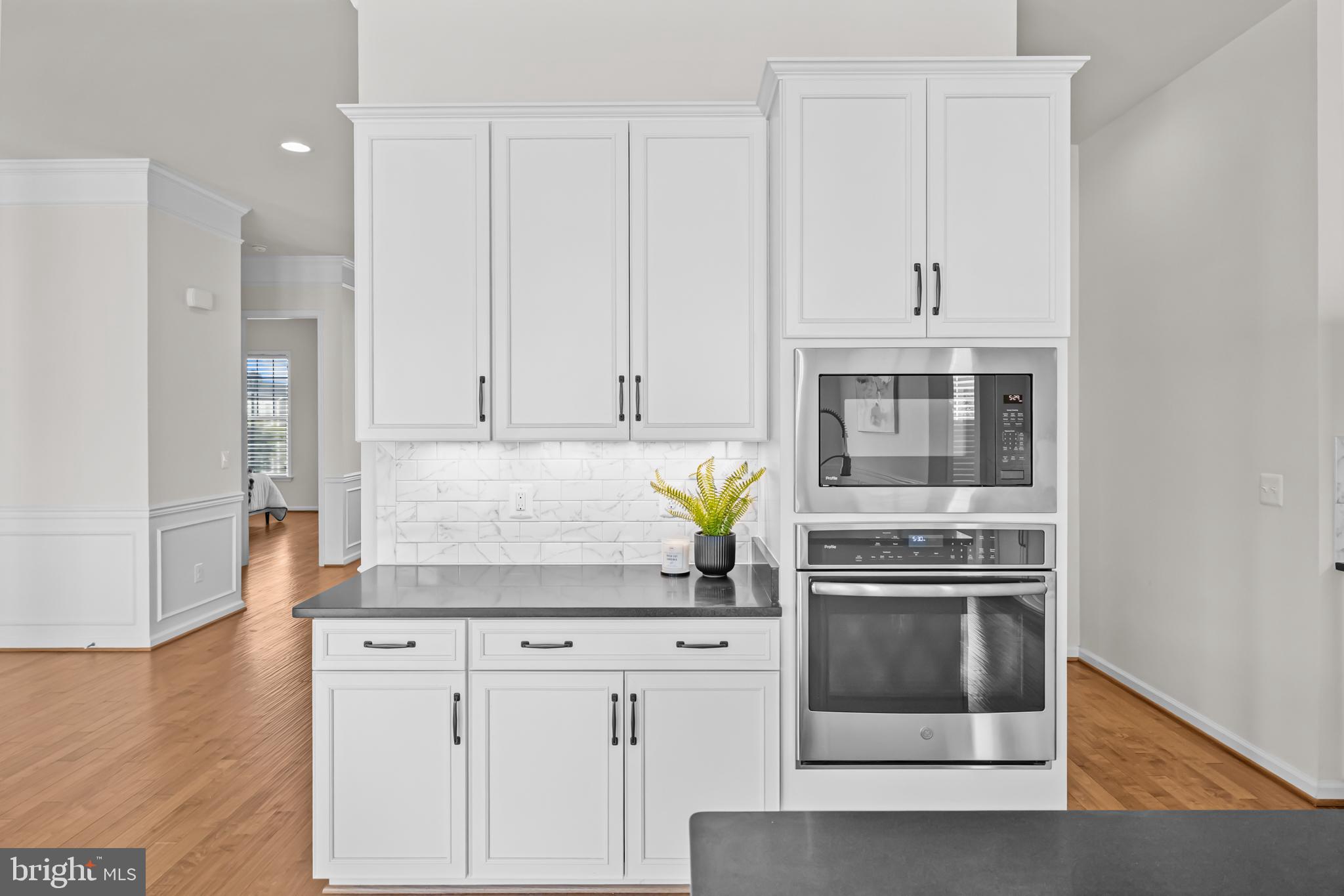 MEADOW BROOK FARM - Residential
