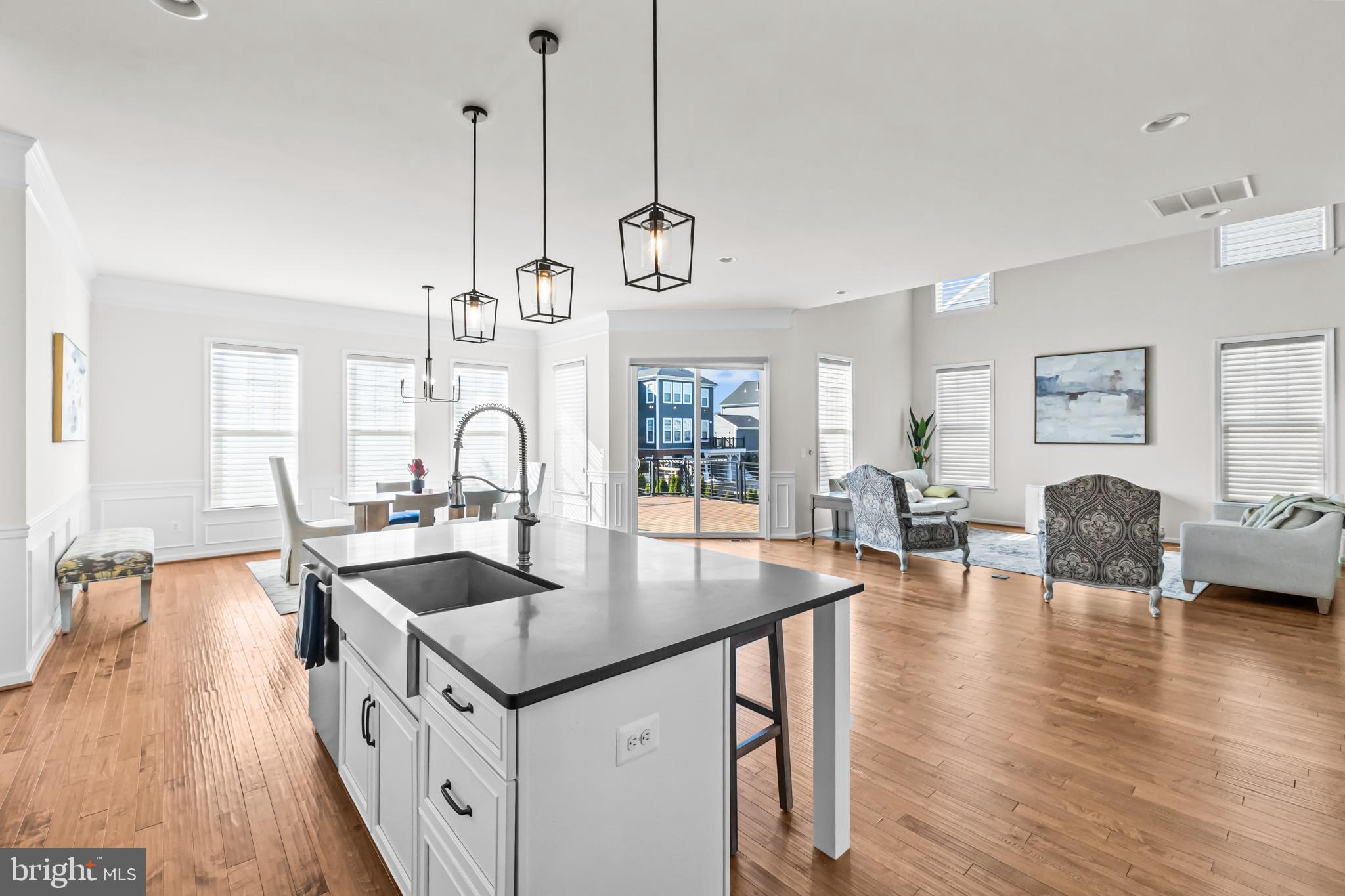 MEADOW BROOK FARM - Residential