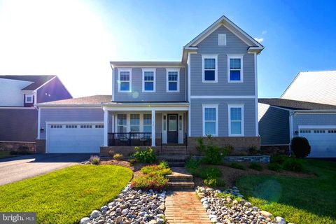 Photo of 1122 Laconian Street SE, LEESBURG, VA 20175 (MLS # VALO2123592)