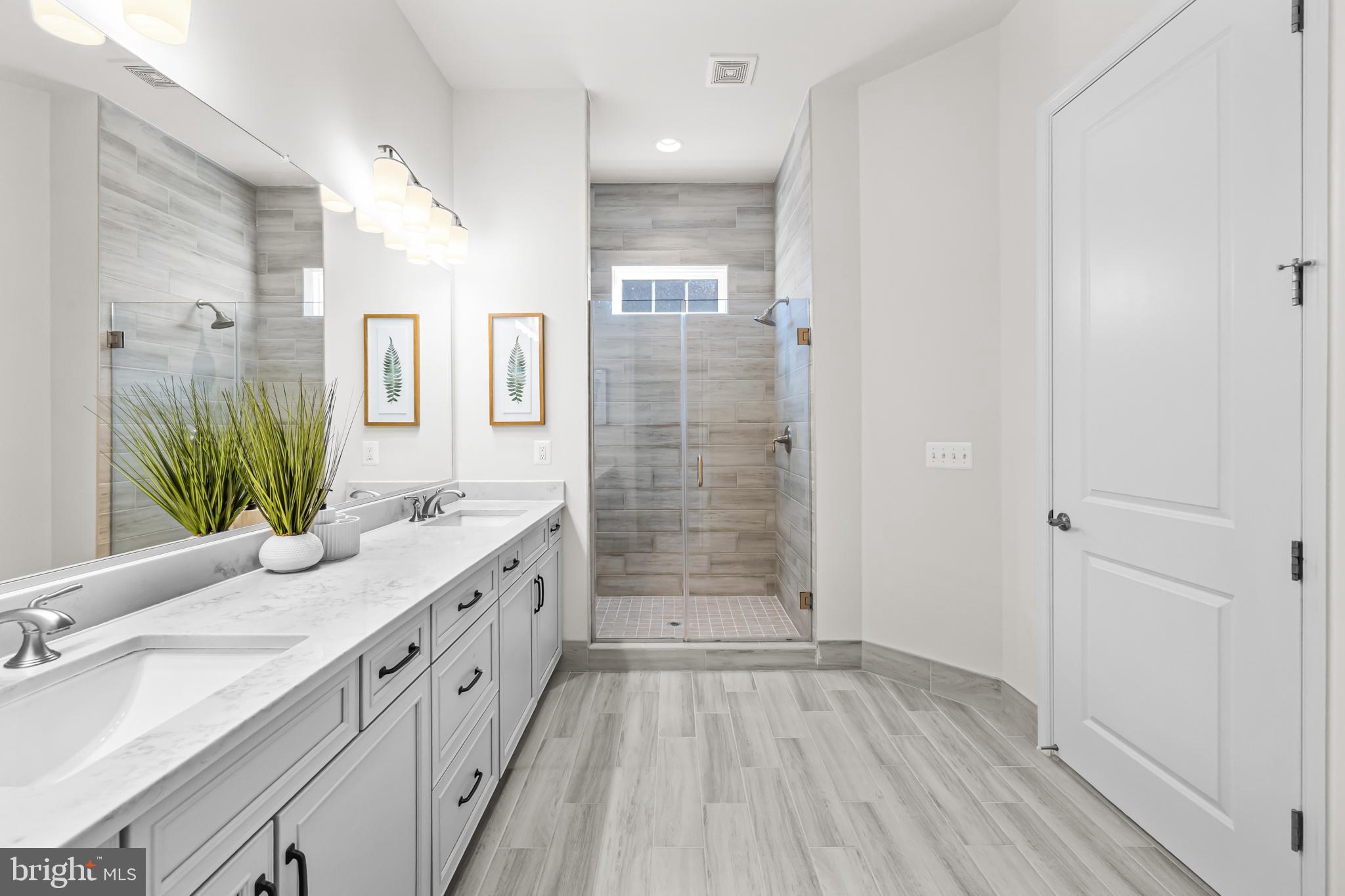 MEADOW BROOK FARM - Residential