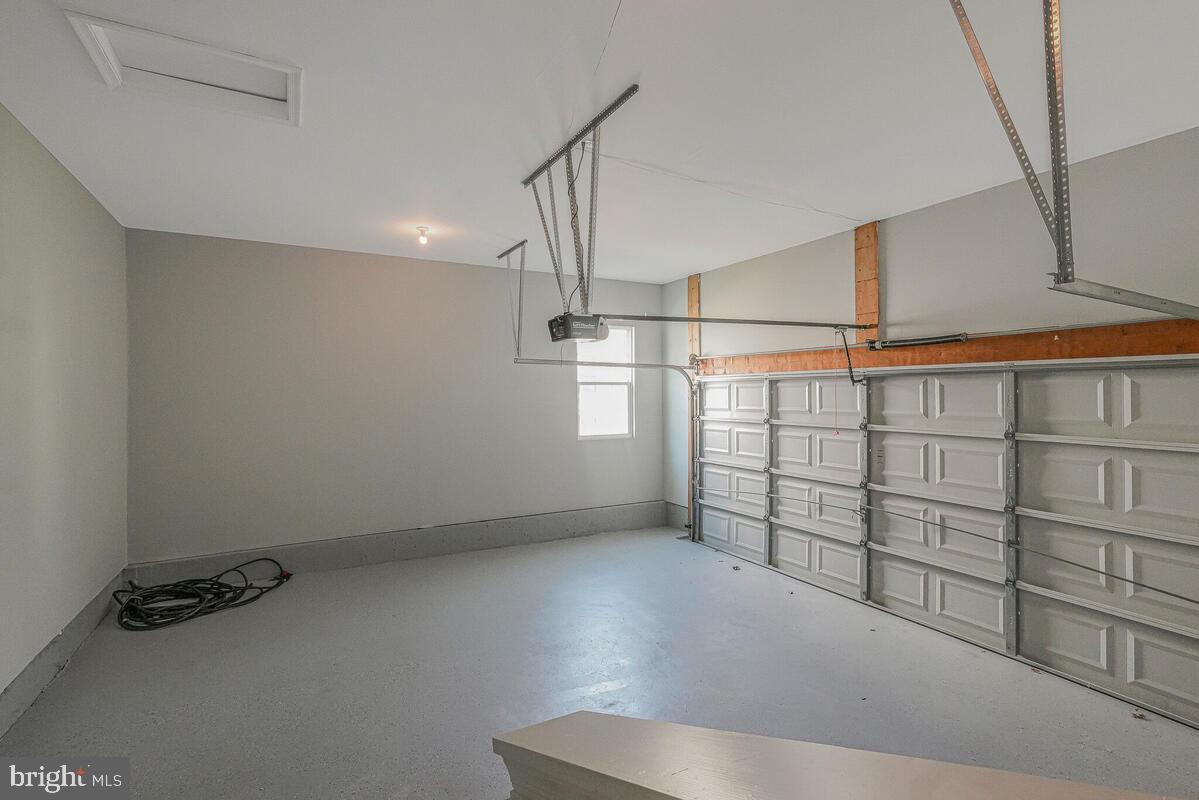 SIMMONS RIDGE-PLAT 1> - Residential