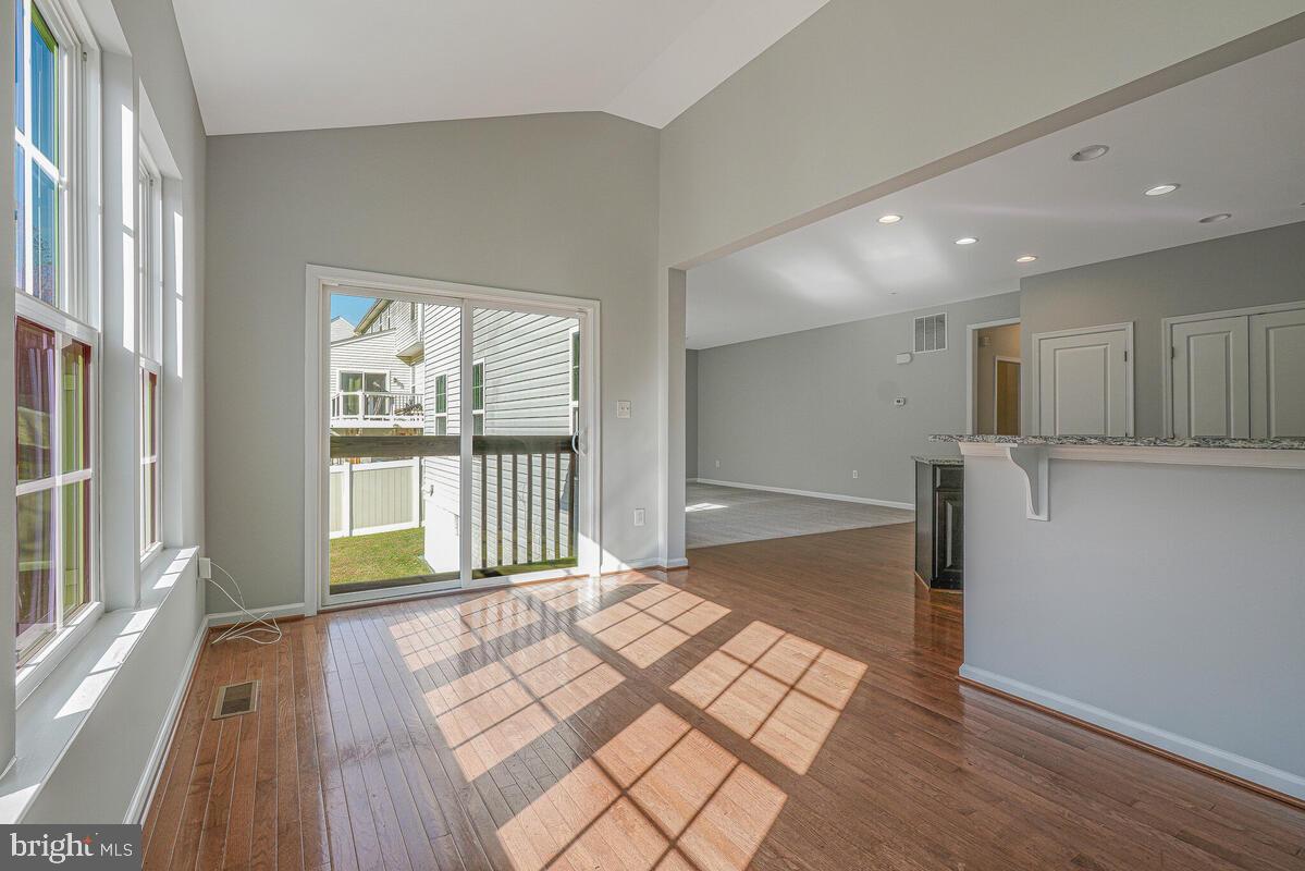 SIMMONS RIDGE-PLAT 1> - Residential