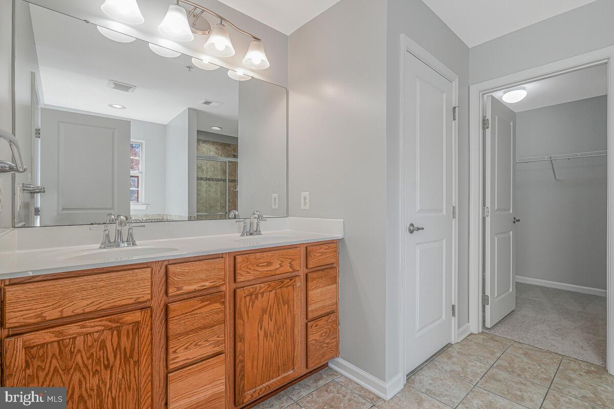 SIMMONS RIDGE-PLAT 1> - Residential