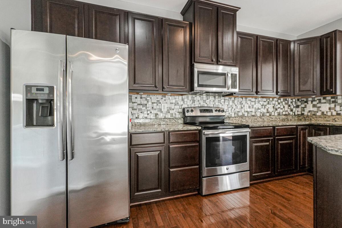 SIMMONS RIDGE-PLAT 1> - Residential