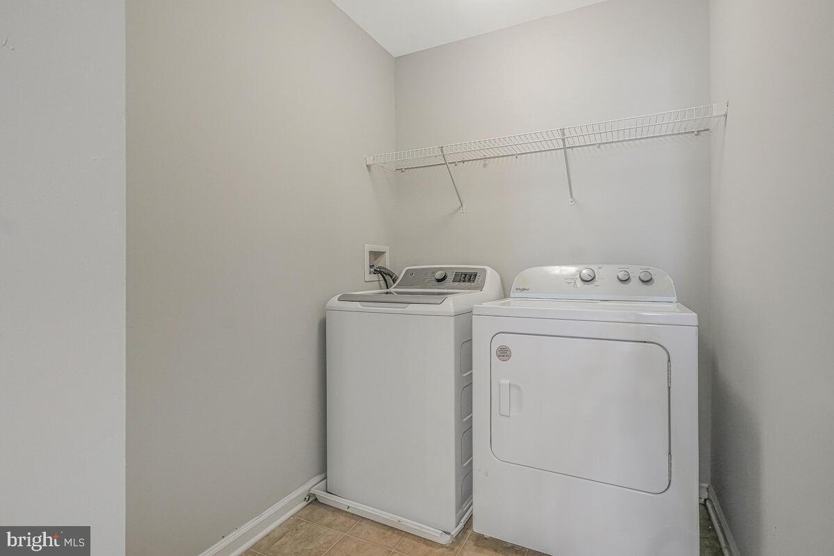 SIMMONS RIDGE-PLAT 1> - Residential