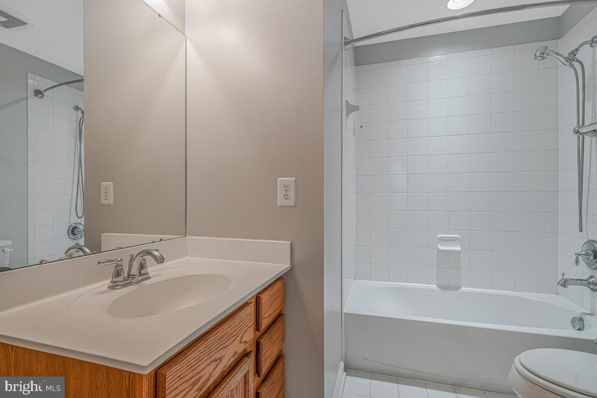 SIMMONS RIDGE-PLAT 1> - Residential