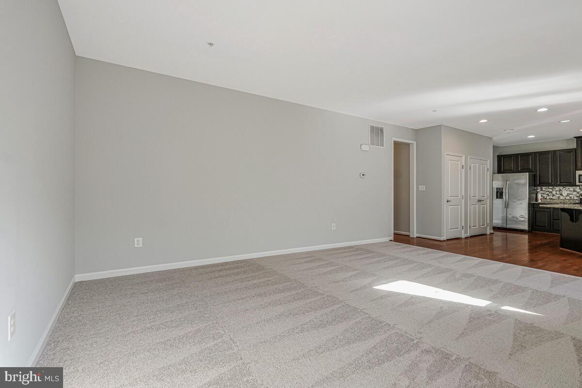 SIMMONS RIDGE-PLAT 1> - Residential