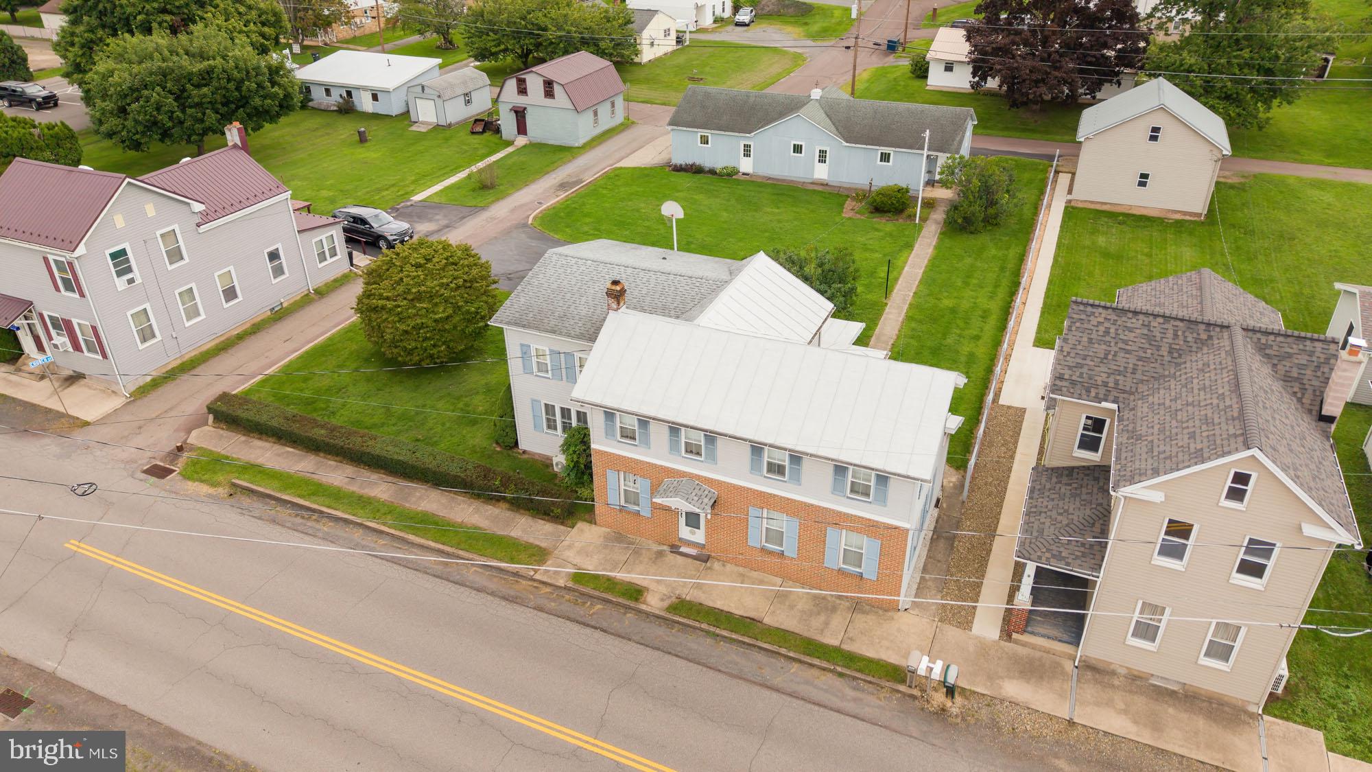 1621 MAIN STREET