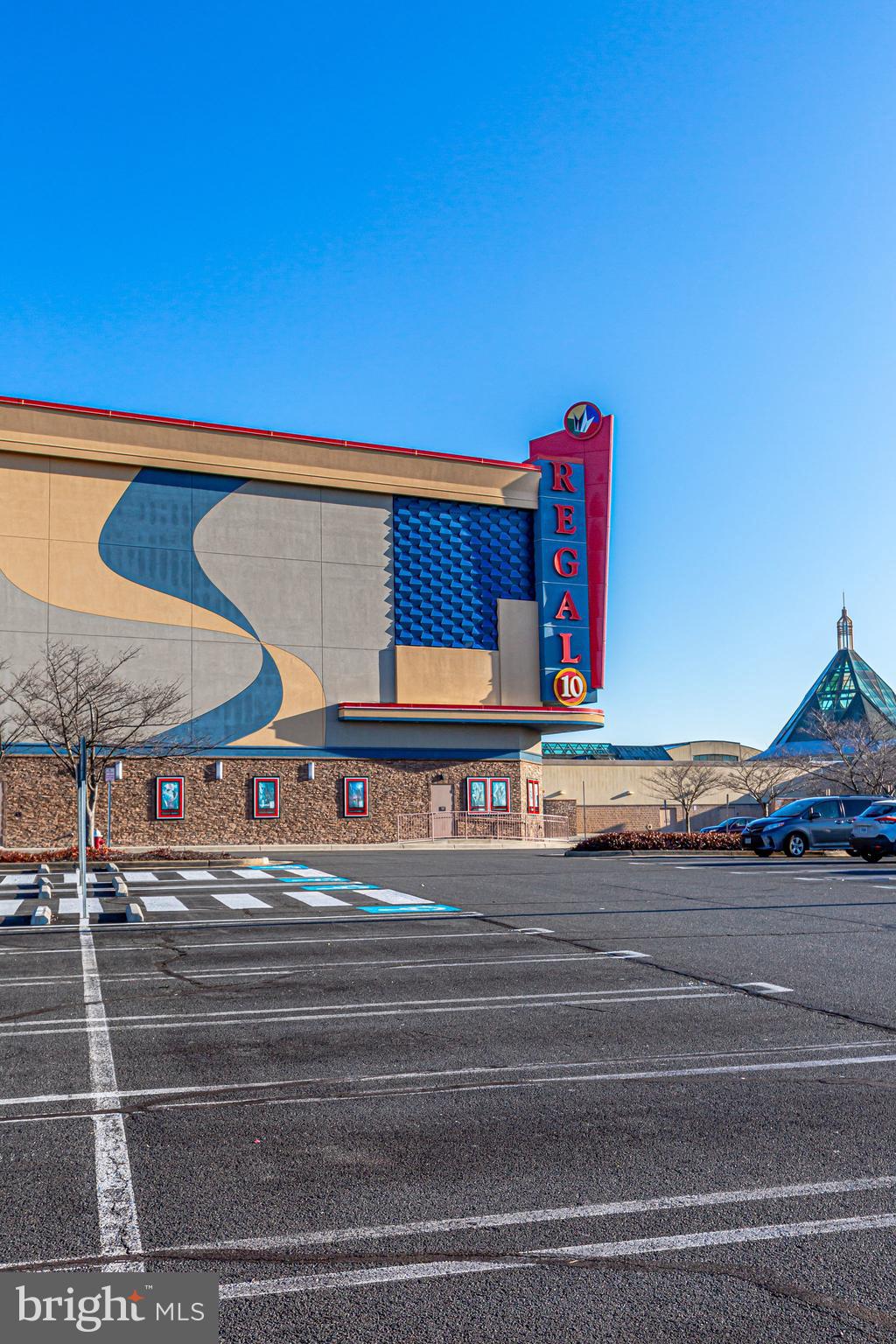 RESTON - Residential