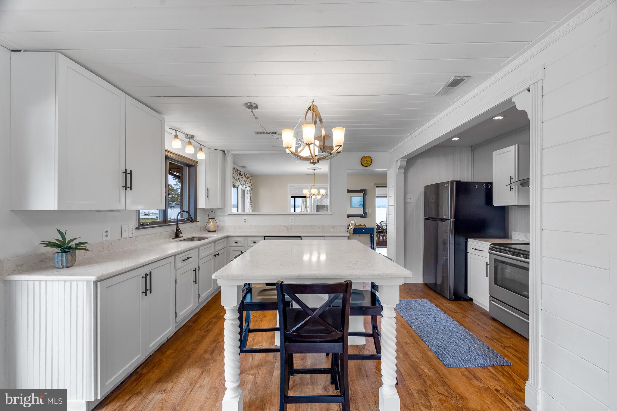 INDIAN POINT WEST - Residential