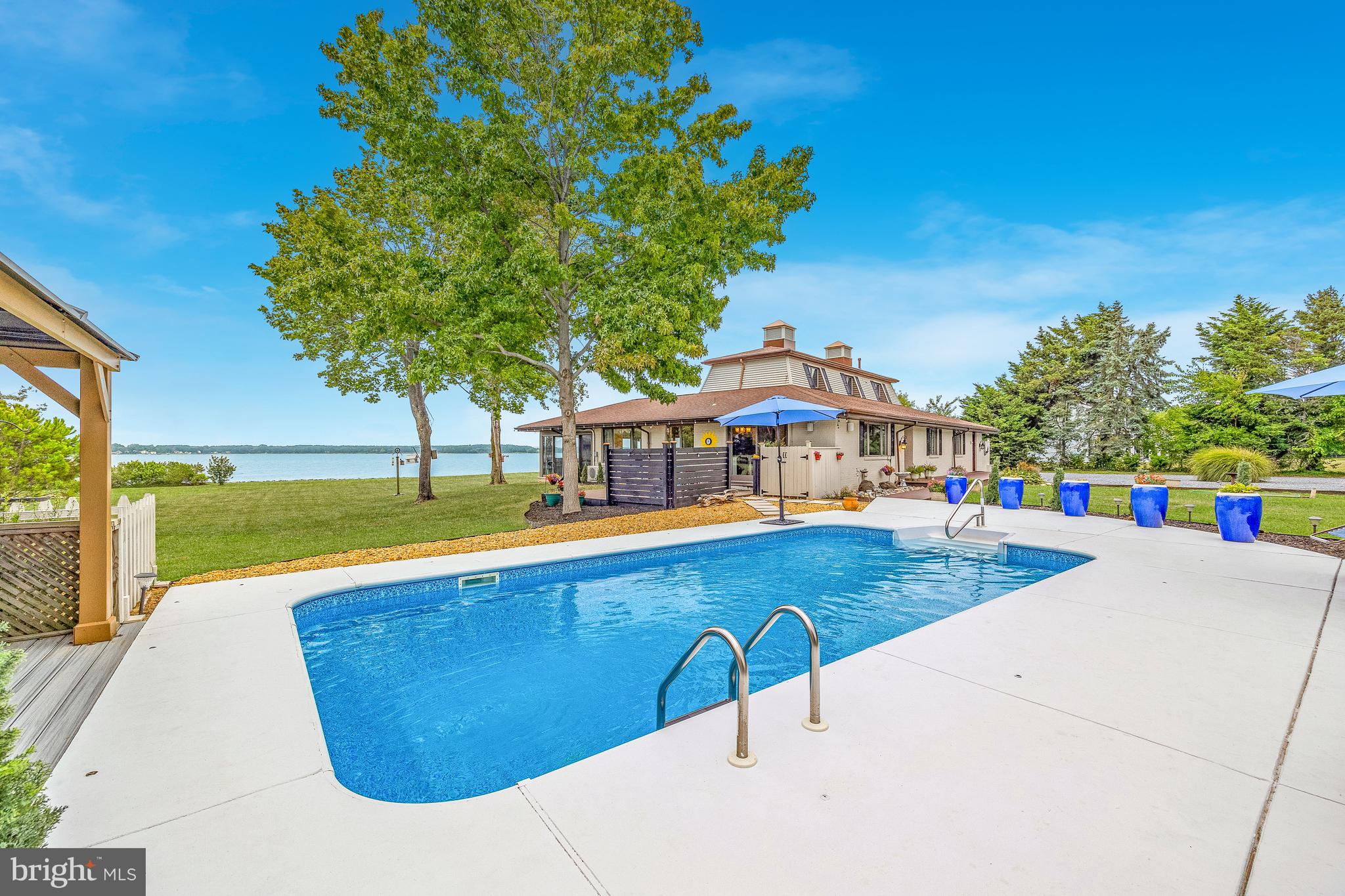 INDIAN POINT WEST - Residential