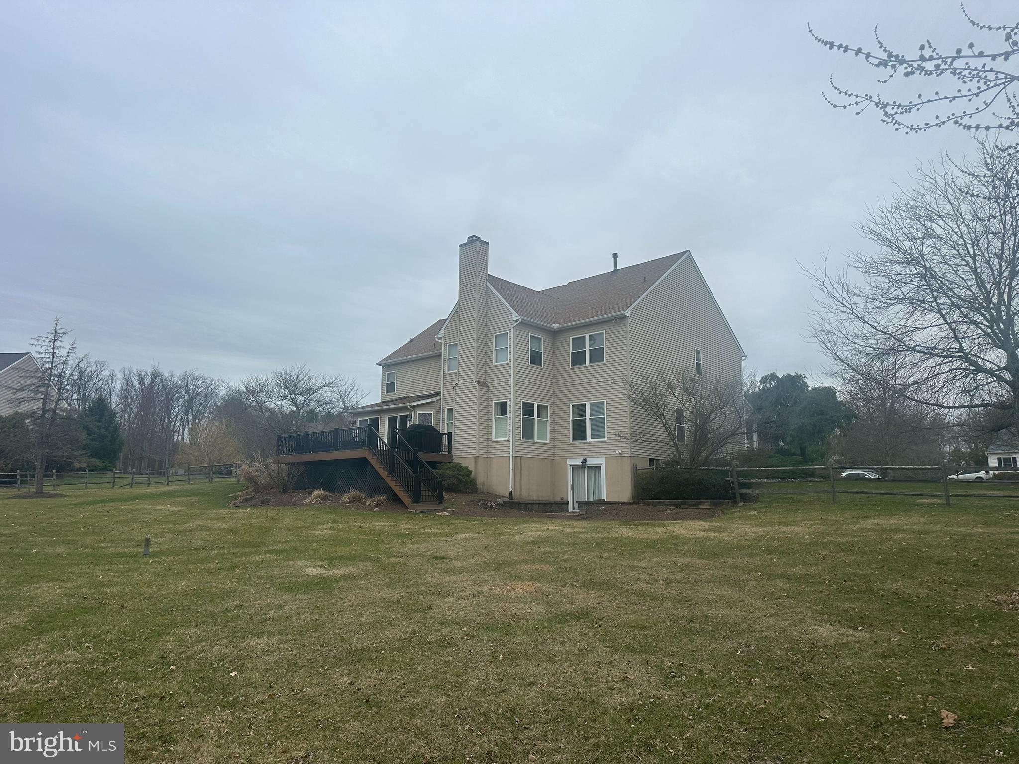 HILLTOWN WOODS - Residential