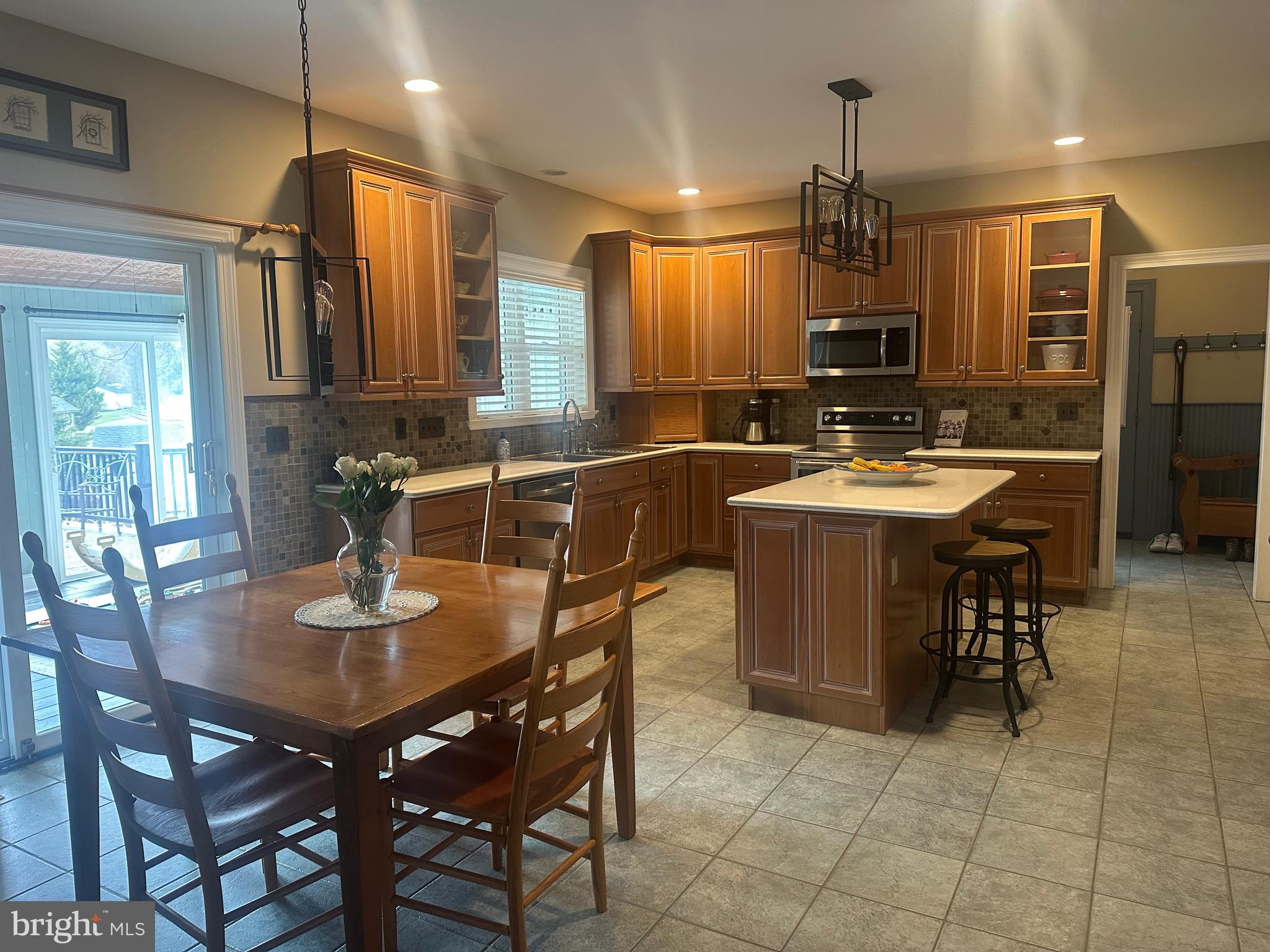 HILLTOWN WOODS - Residential